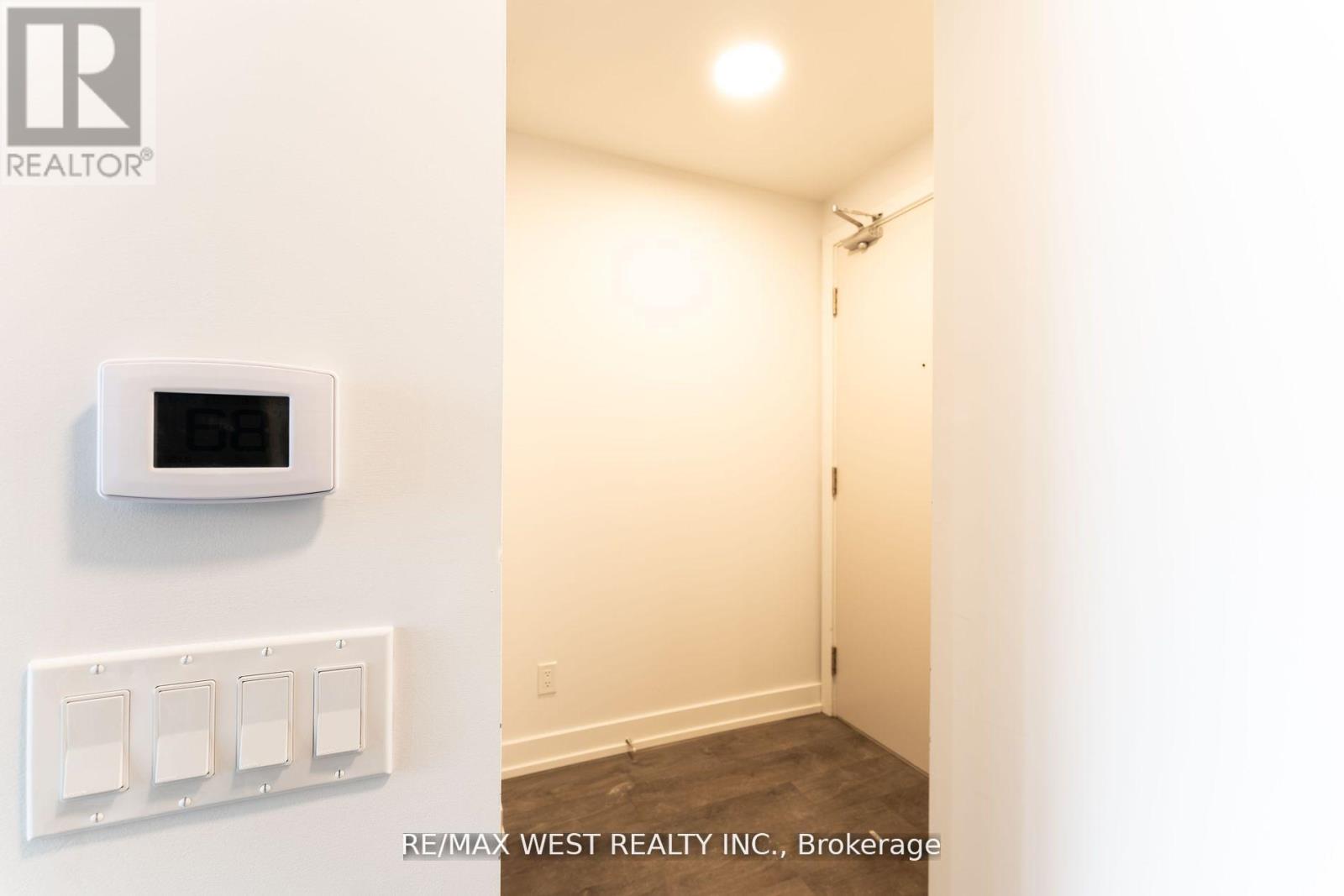 Photo 3 of 307 215 Veterans Drive, Brampton ON