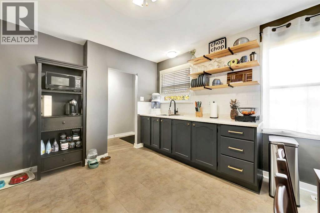 Photo 6 of 5519 49 Street, Lloydminster AB