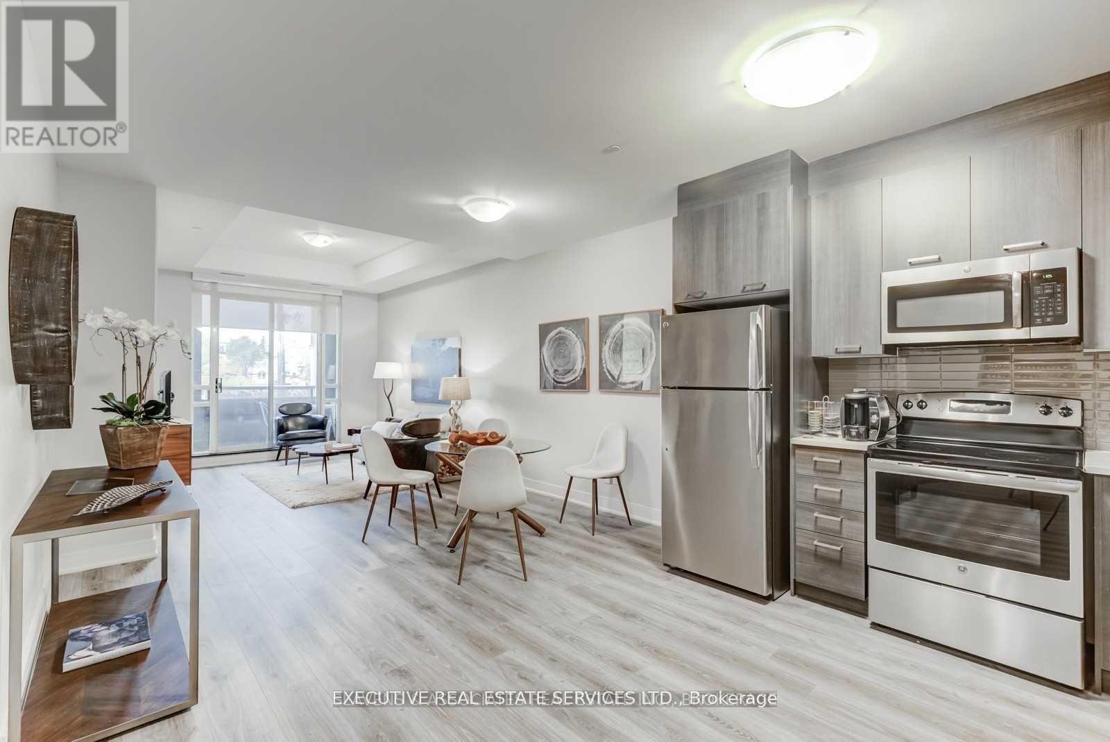 Photo 10 of 807 150 Main Street, Hamilton ON