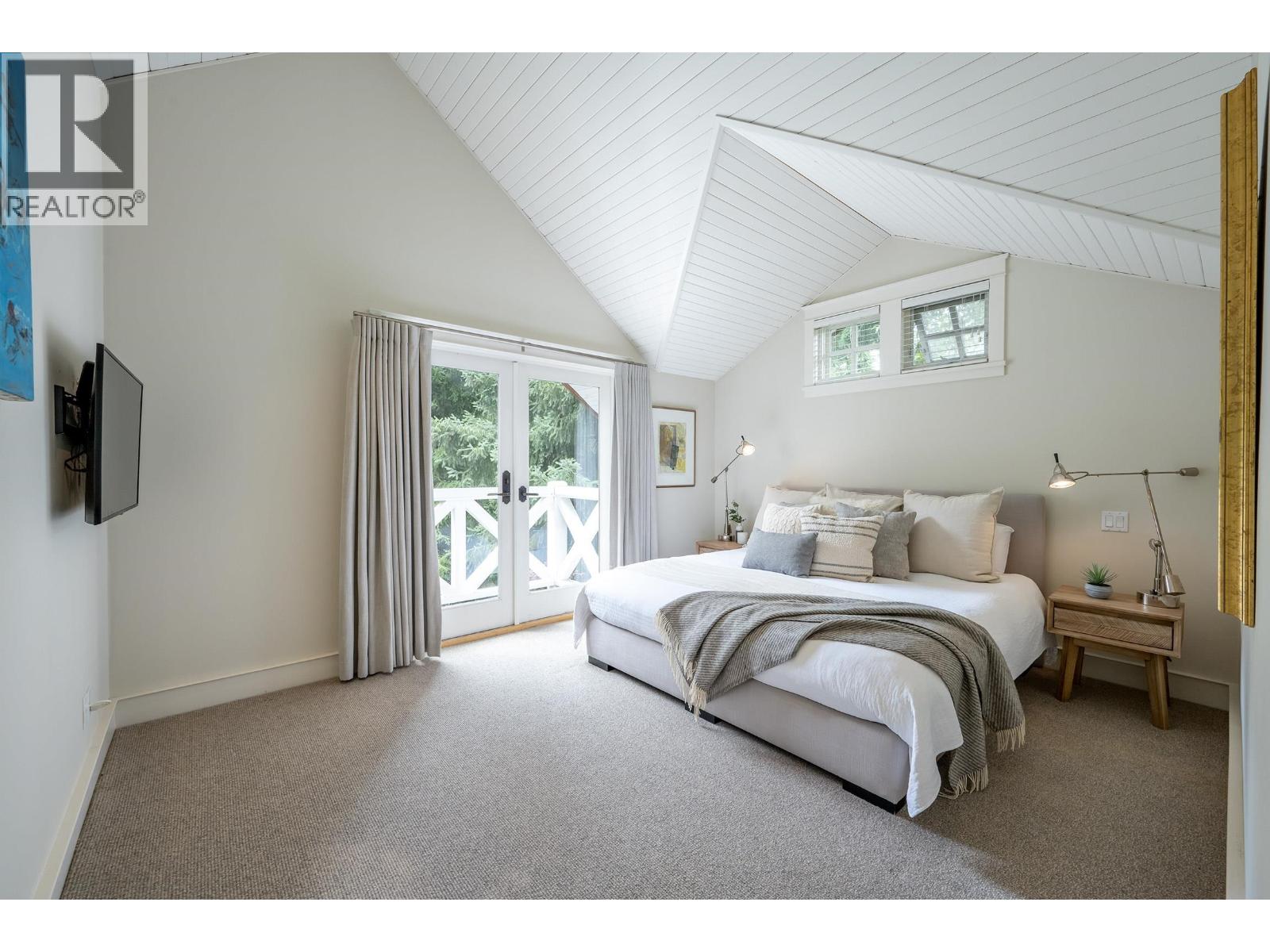 7313 FITZSIMMONS ROAD SOUTH, Whistler