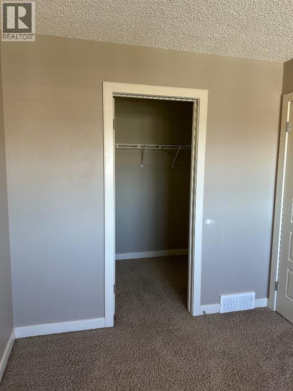 Photo 8 of 571 Panatella Boulevard Nw, Calgary AB