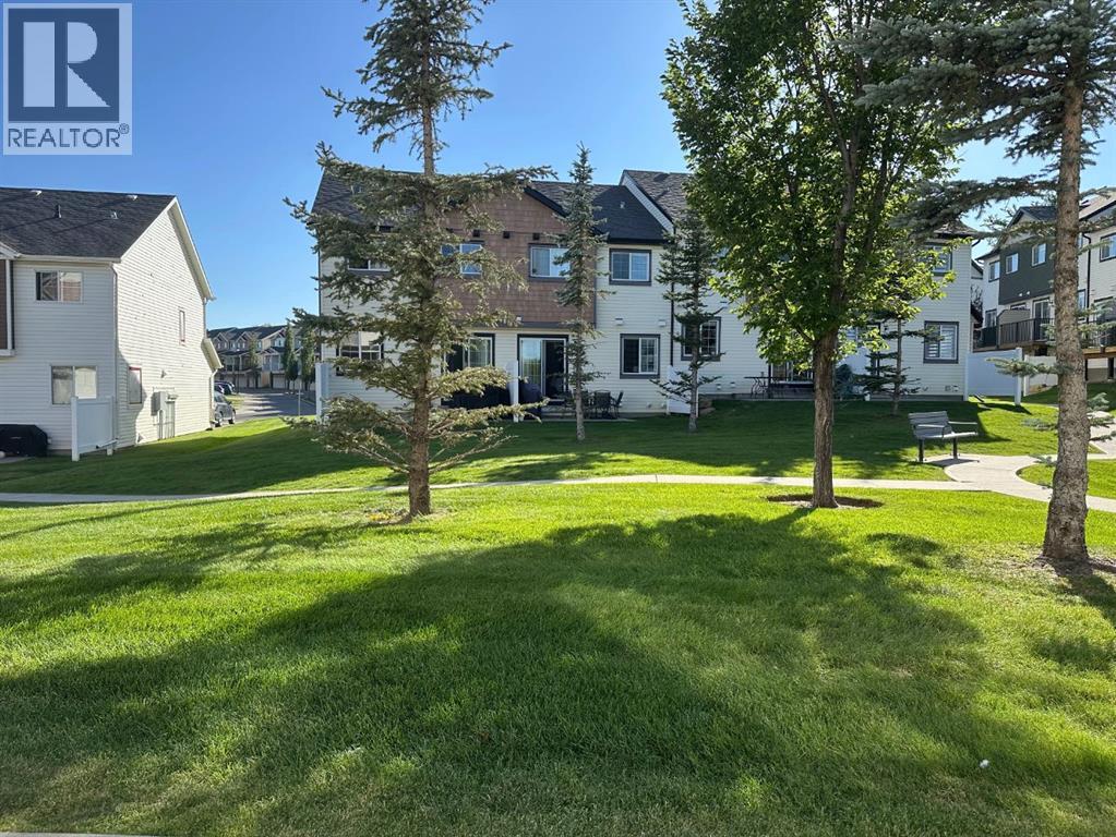 Photo 17 of 571 Panatella Boulevard Nw, Calgary AB