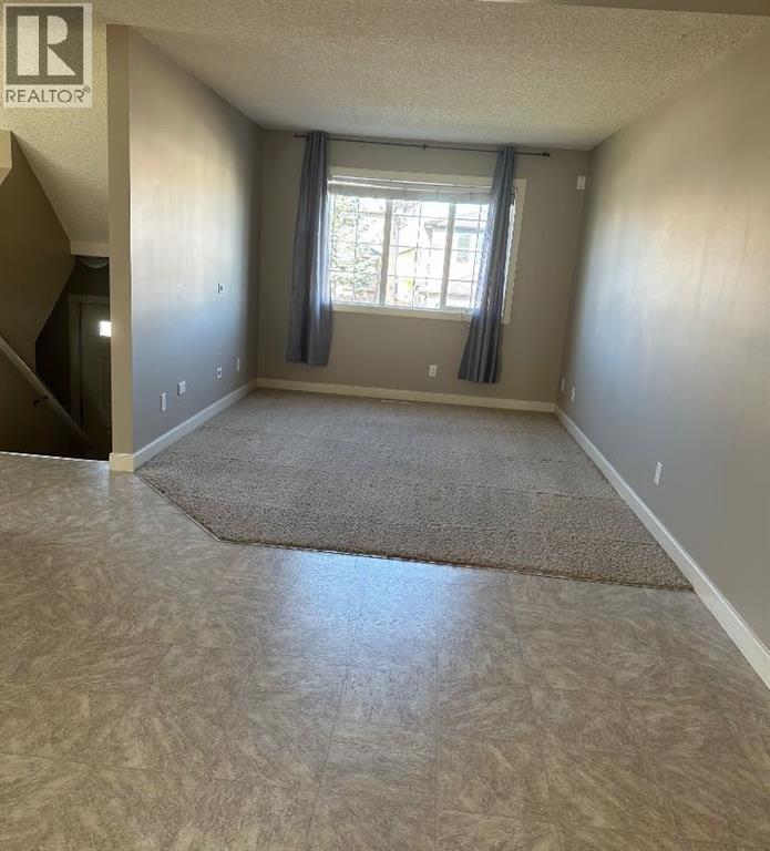 Photo 2 of 571 Panatella Boulevard Nw, Calgary AB