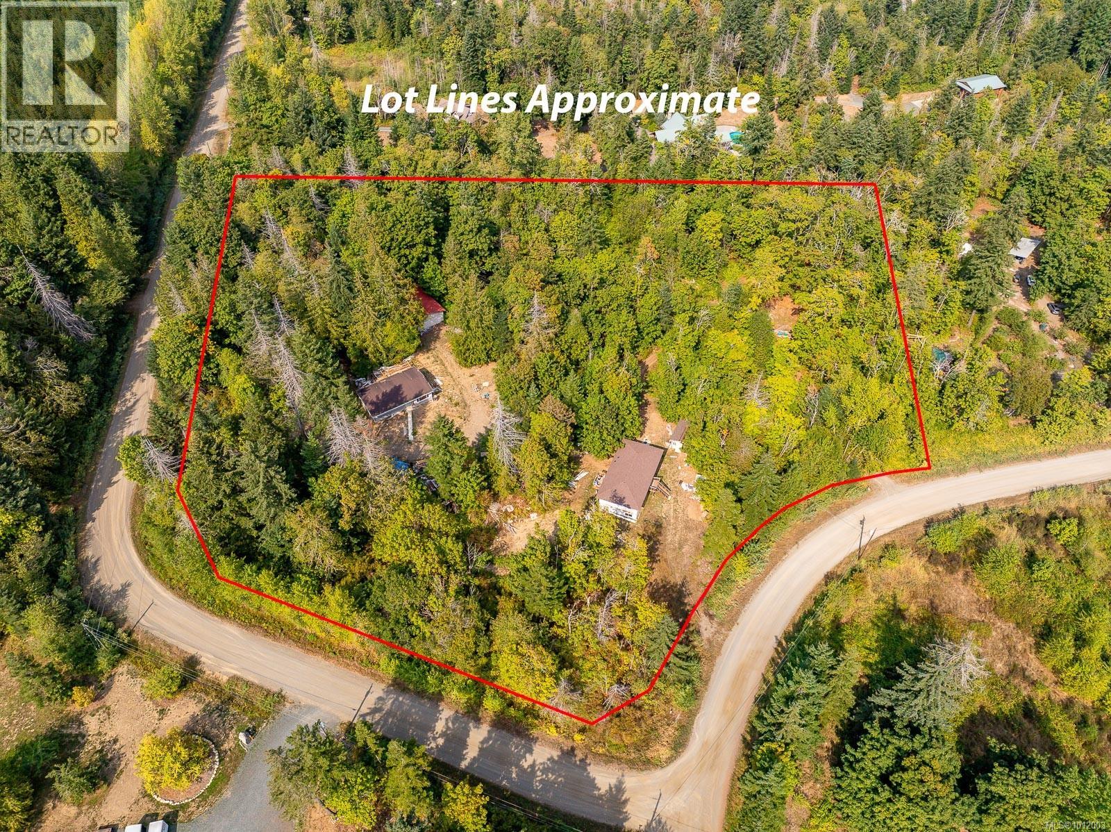 Photo 1 of 7390 Cougar Smith Rd, Fanny Bay BC