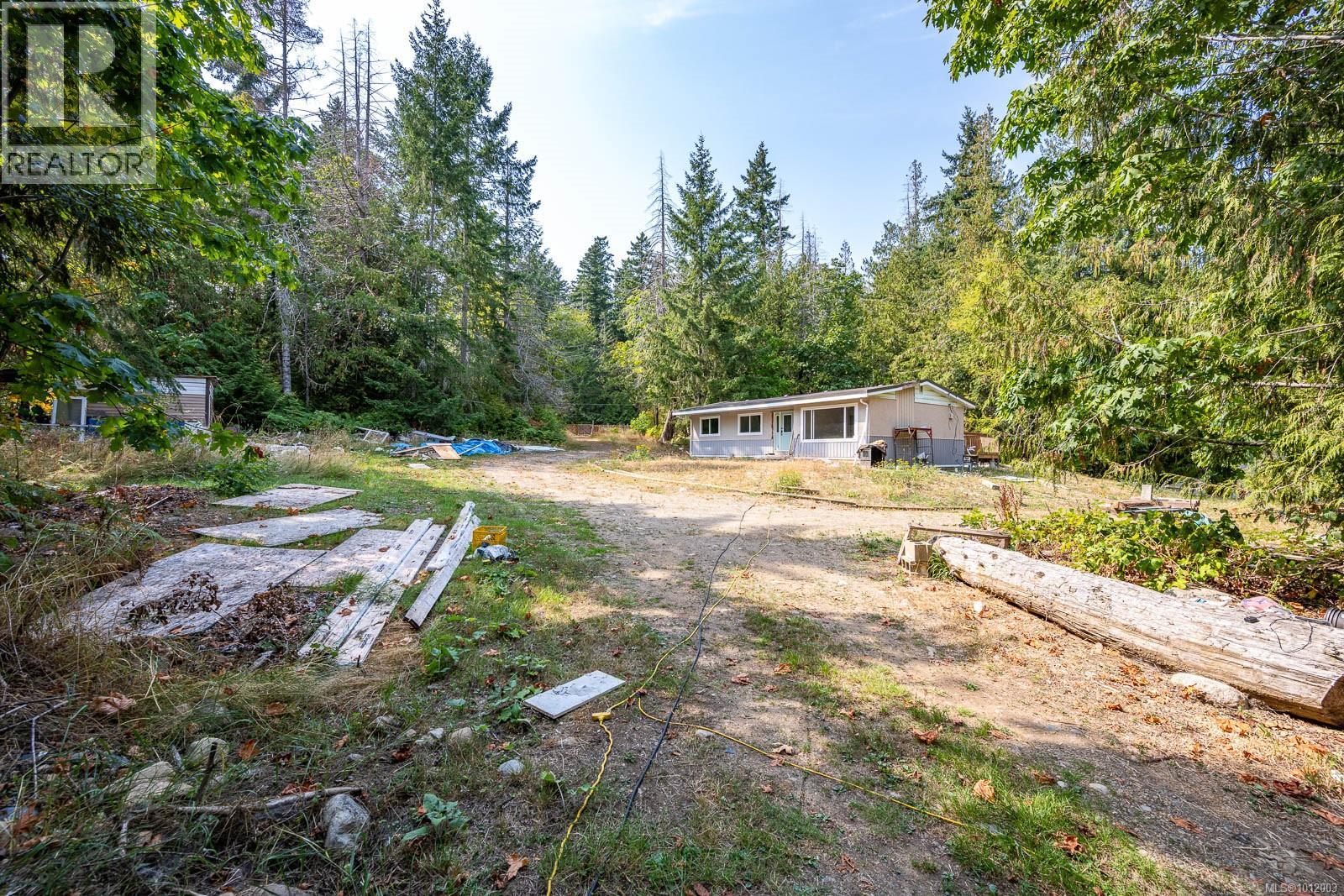 Photo 18 of 7390 Cougar Smith Rd, Fanny Bay BC