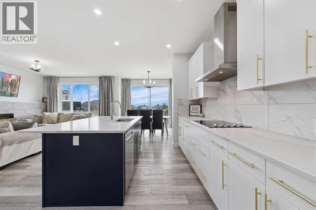 Photo 8 of 49 Emerson Crescent, Okotoks AB