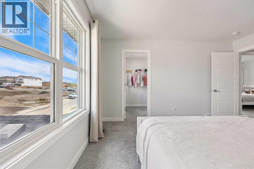 Photo 32 of 49 Emerson Crescent, Okotoks AB