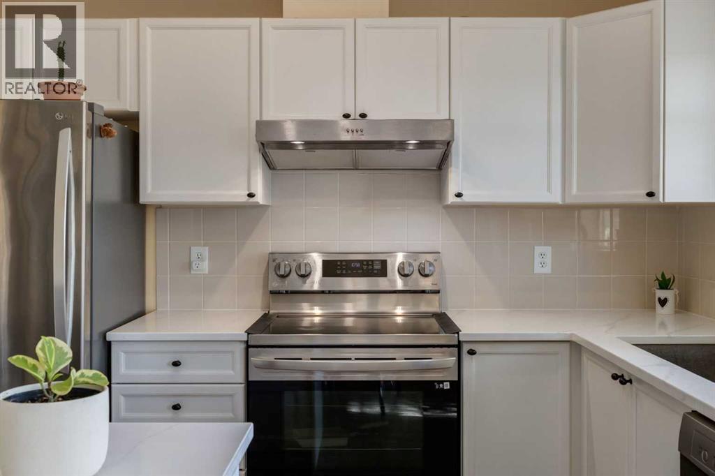 Photo 15 of 7 29 Springborough Boulevard Sw, Calgary AB