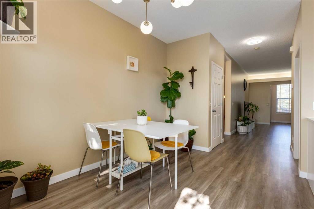 Photo 21 of 7 29 Springborough Boulevard Sw, Calgary AB