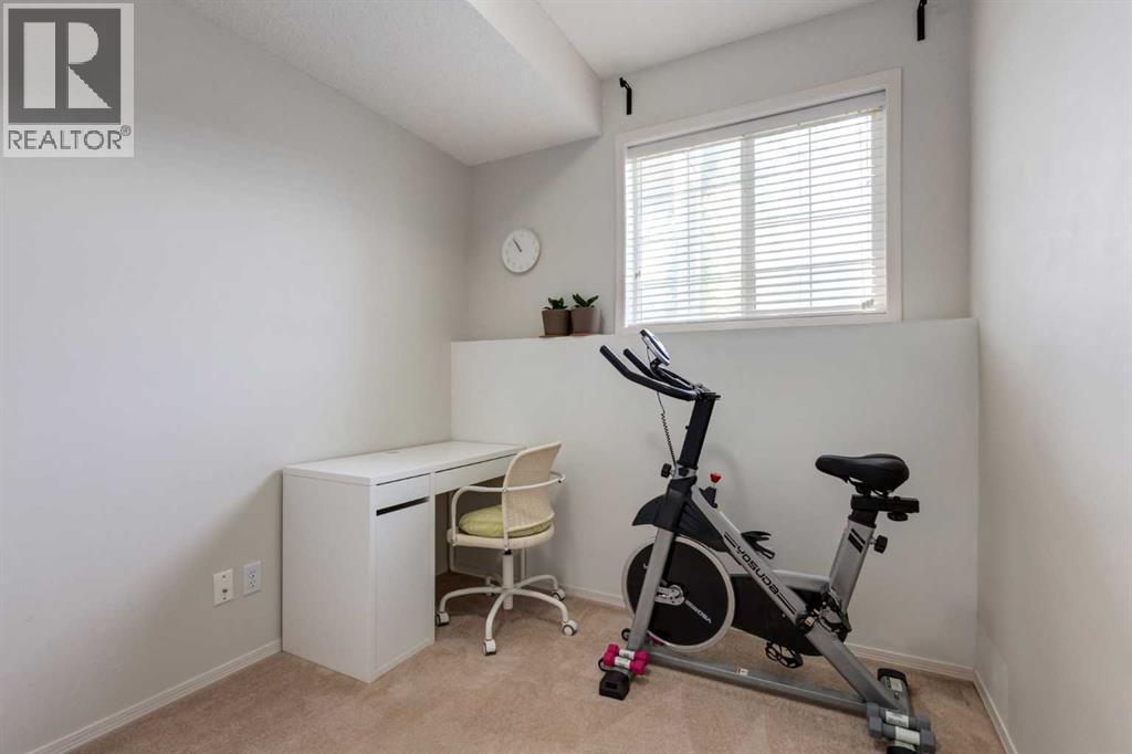 Photo 34 of 7 29 Springborough Boulevard Sw, Calgary AB