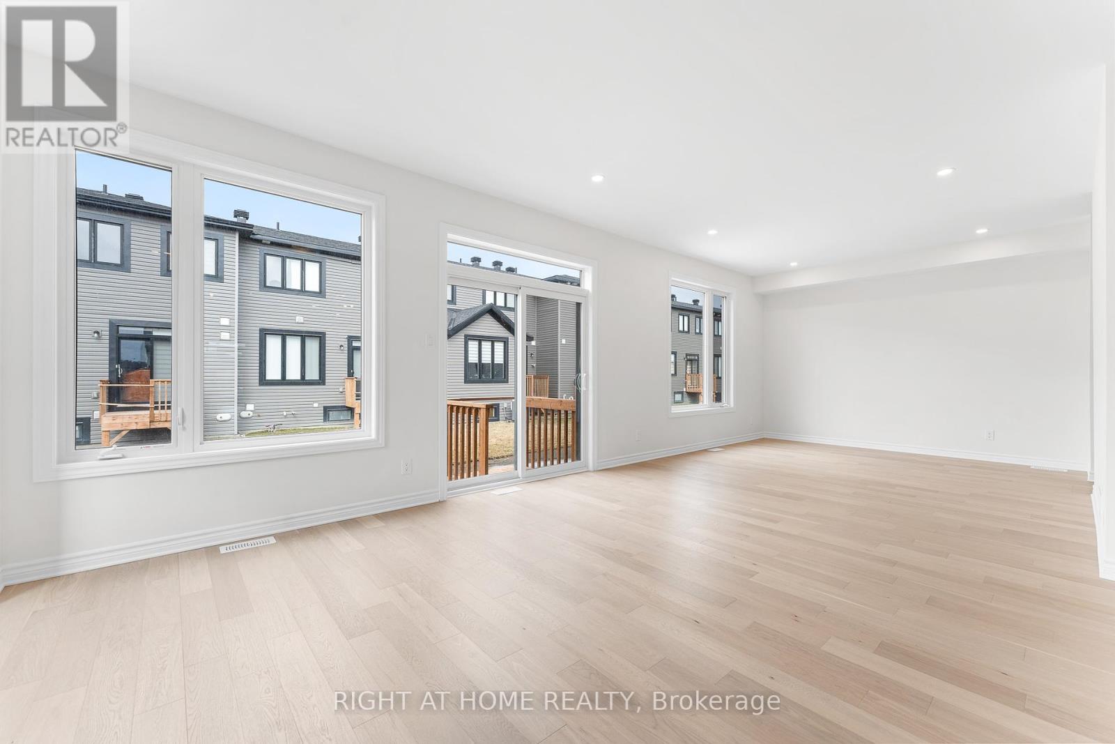 Photo 22 of 118 Lumen Place, Ottawa ON