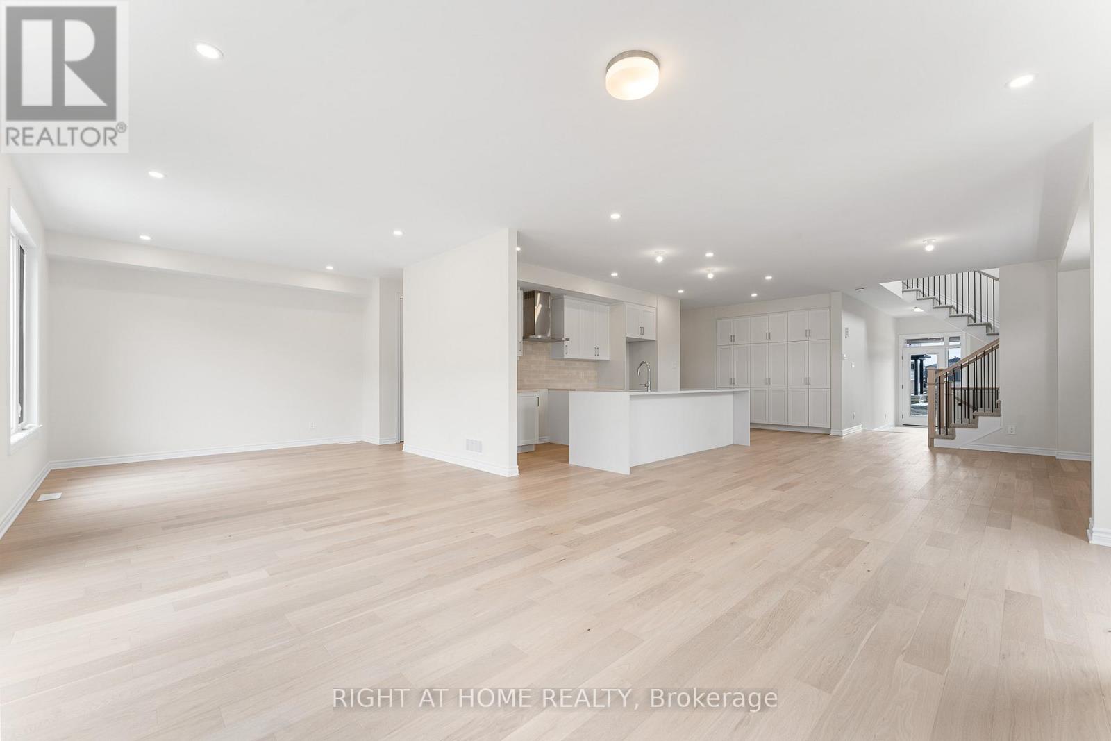 Photo 25 of 118 Lumen Place, Ottawa ON