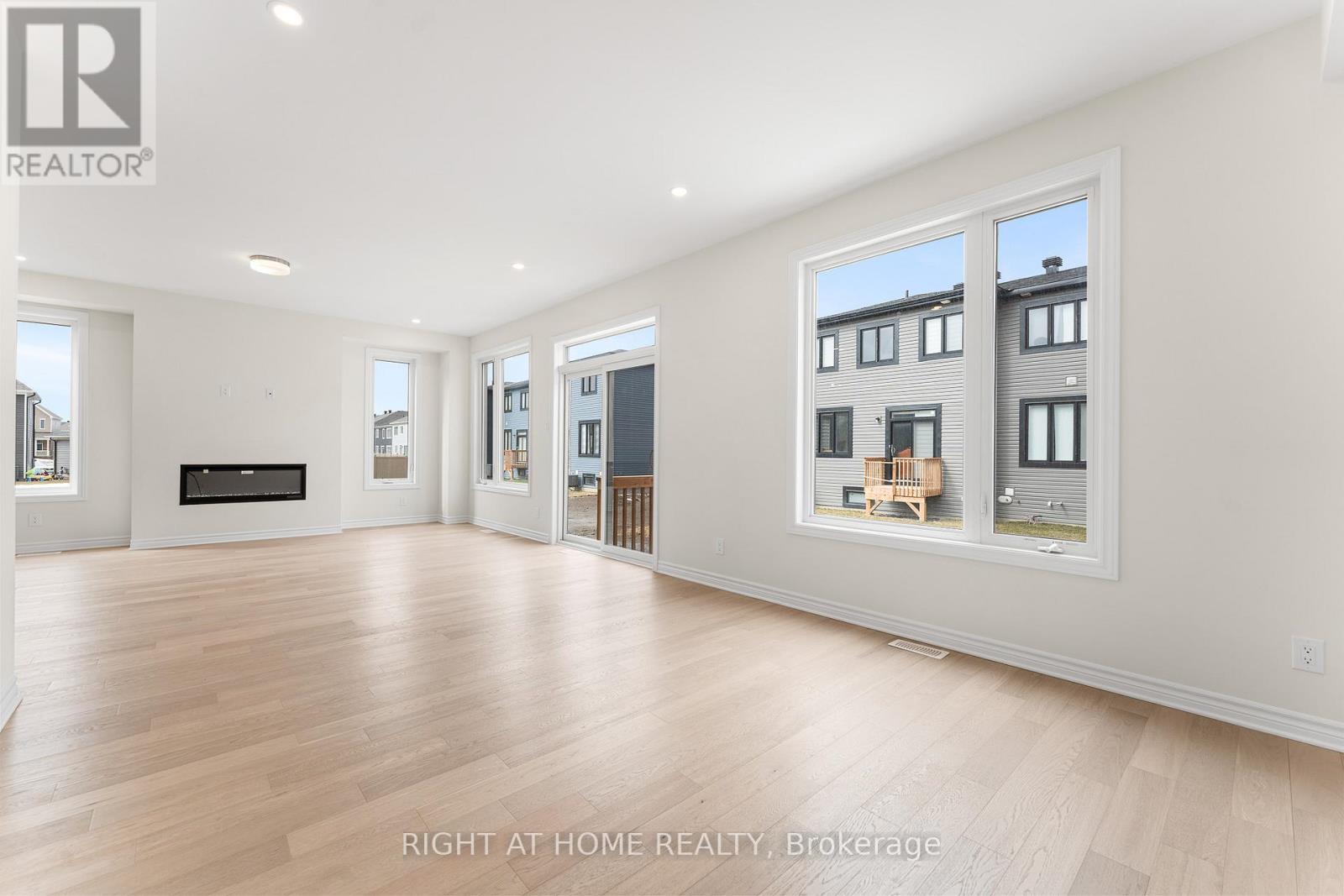 Photo 23 of 118 Lumen Place, Ottawa ON