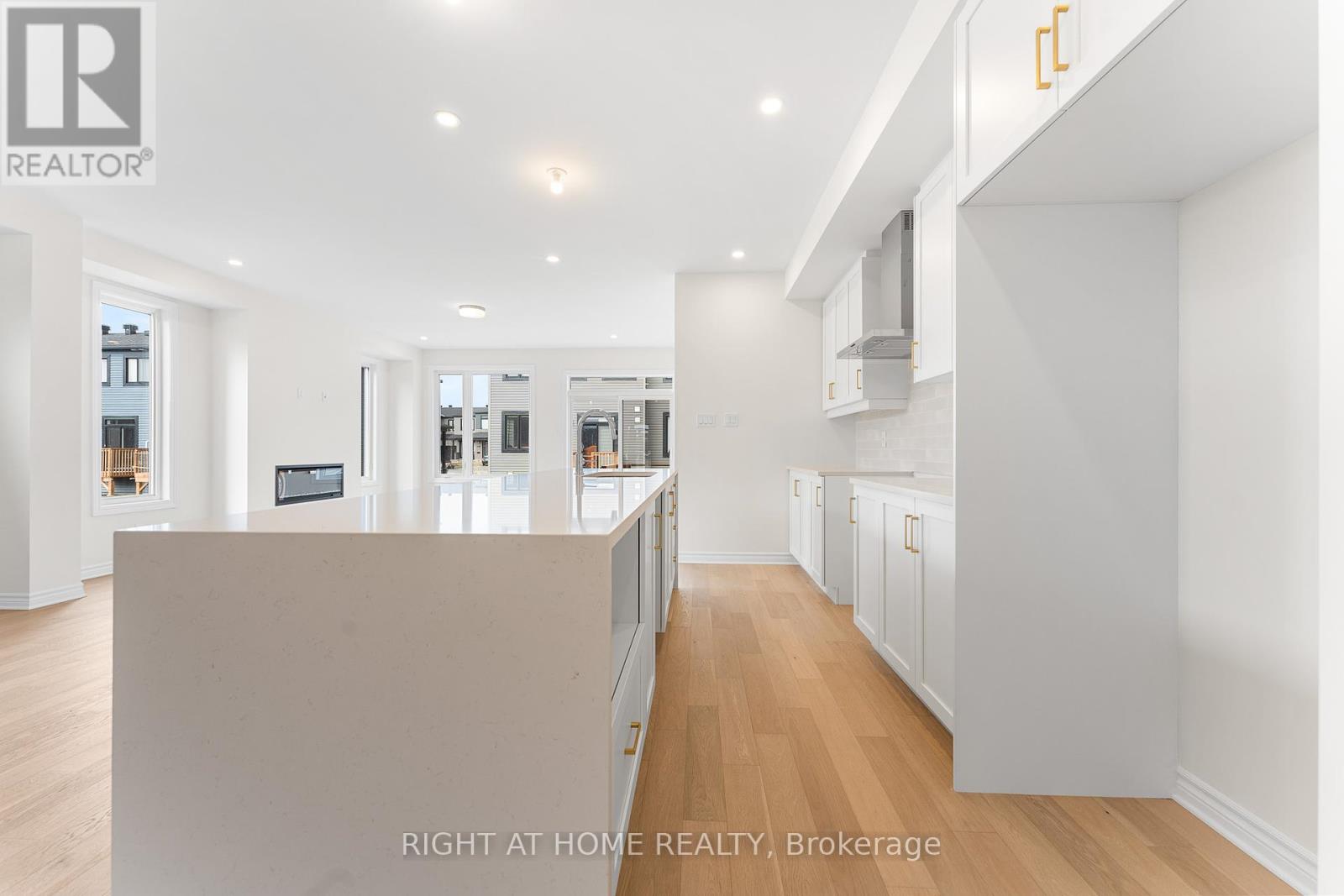 Photo 19 of 118 Lumen Place, Ottawa ON