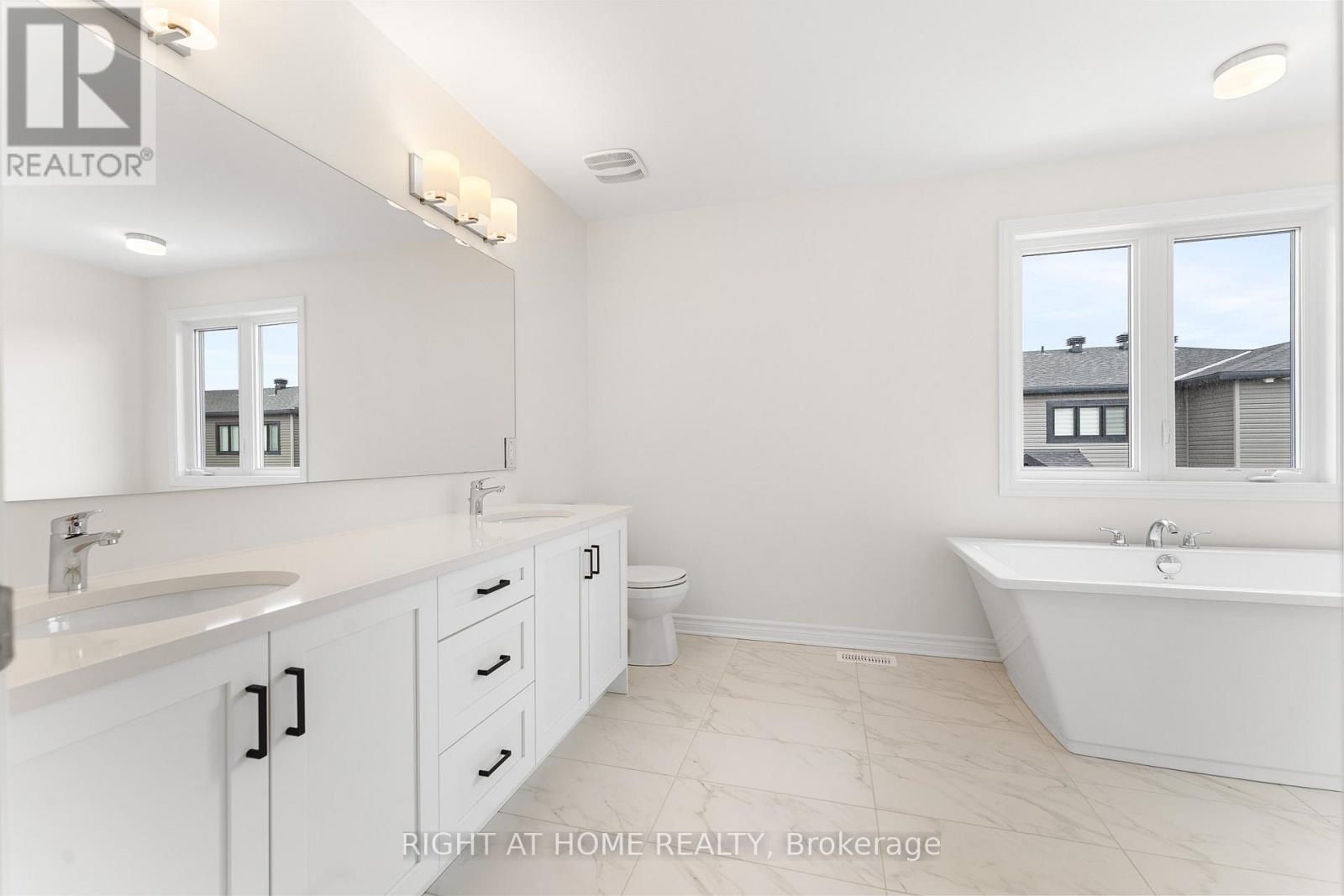 Photo 34 of 118 Lumen Place, Ottawa ON
