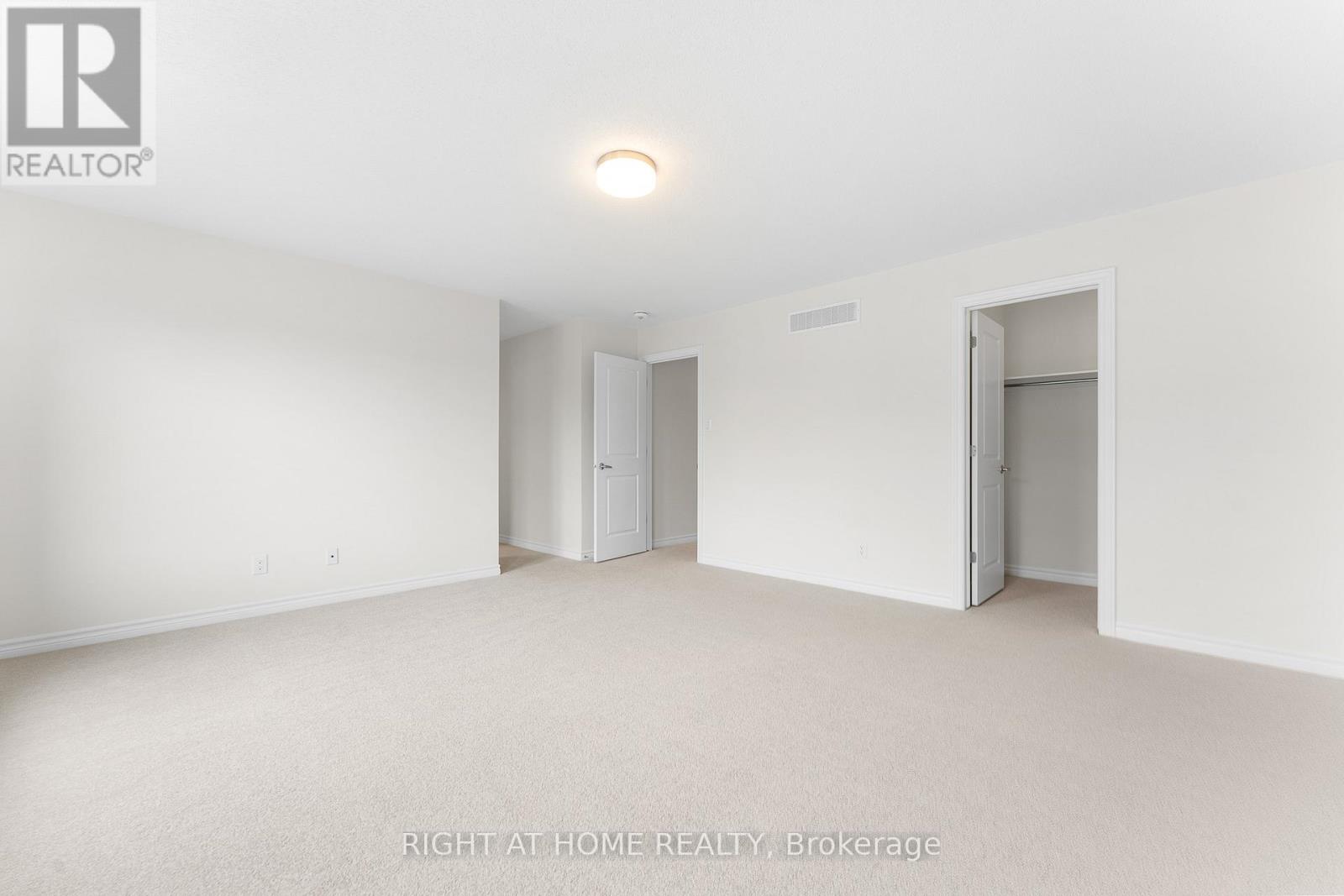 Photo 31 of 118 Lumen Place, Ottawa ON