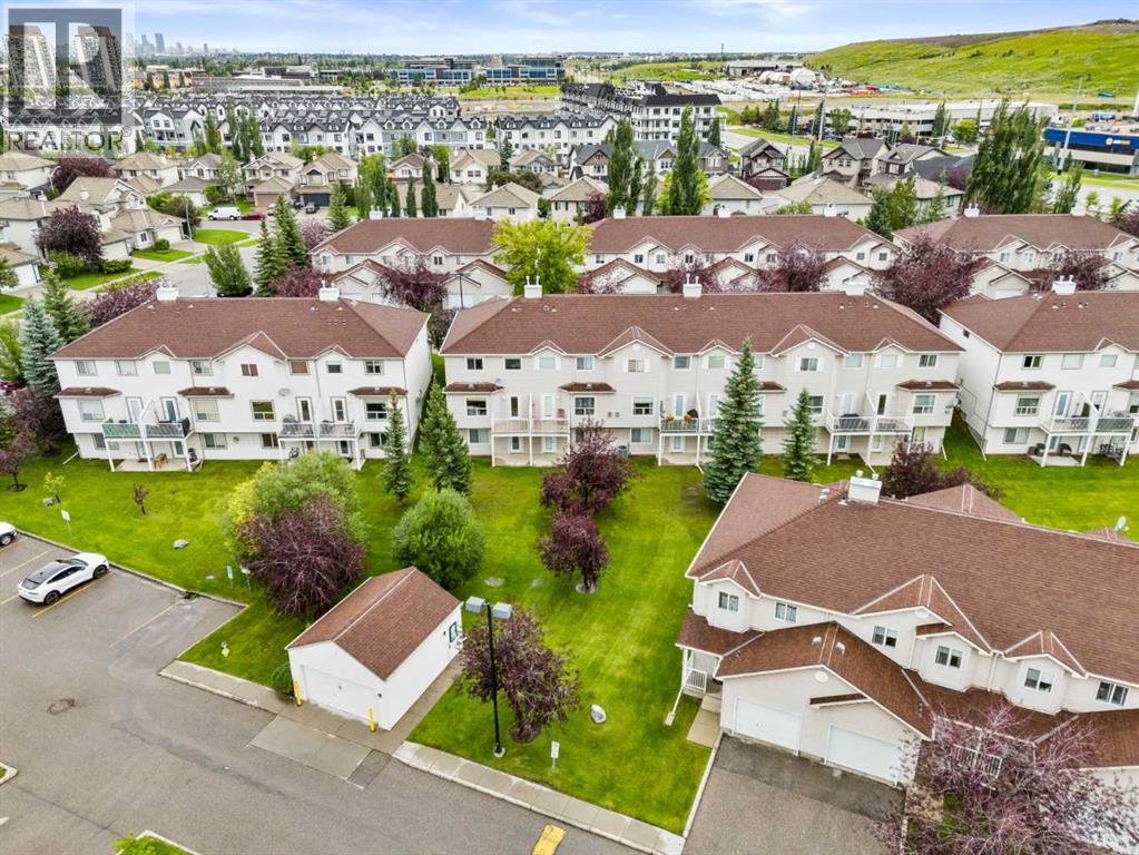 Photo 30 of 128 Douglas Glen Park Se, Calgary AB