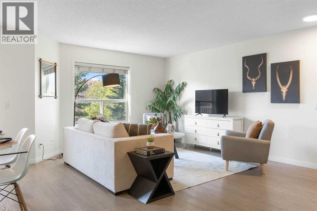Photo 3 of 128 Douglas Glen Park Se, Calgary AB