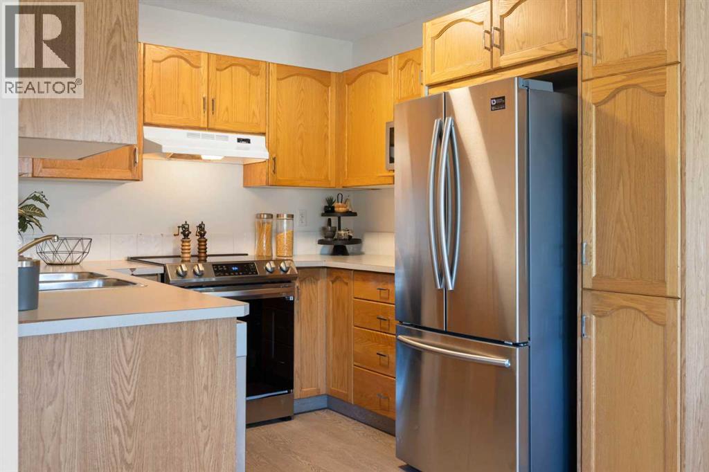 Photo 8 of 128 Douglas Glen Park Se, Calgary AB