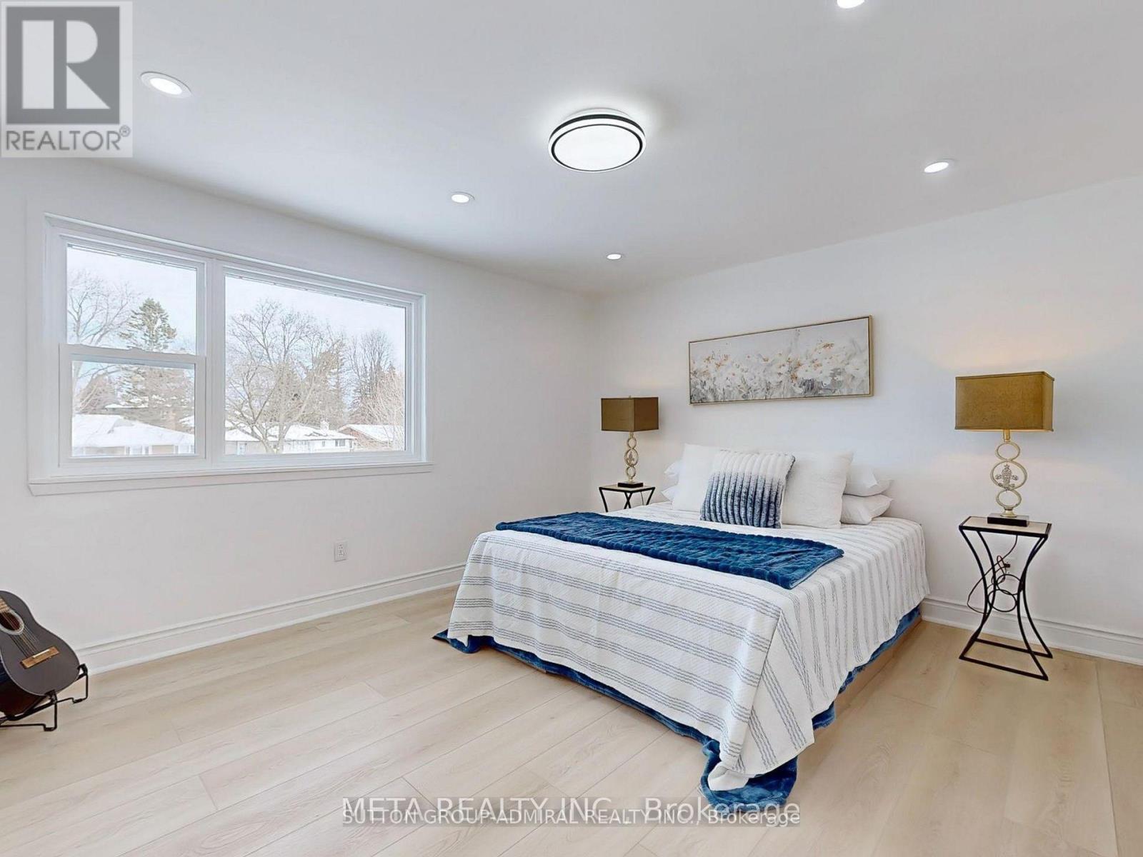 Photo 10 of 696 Jasmine Crescent, Oshawa ON