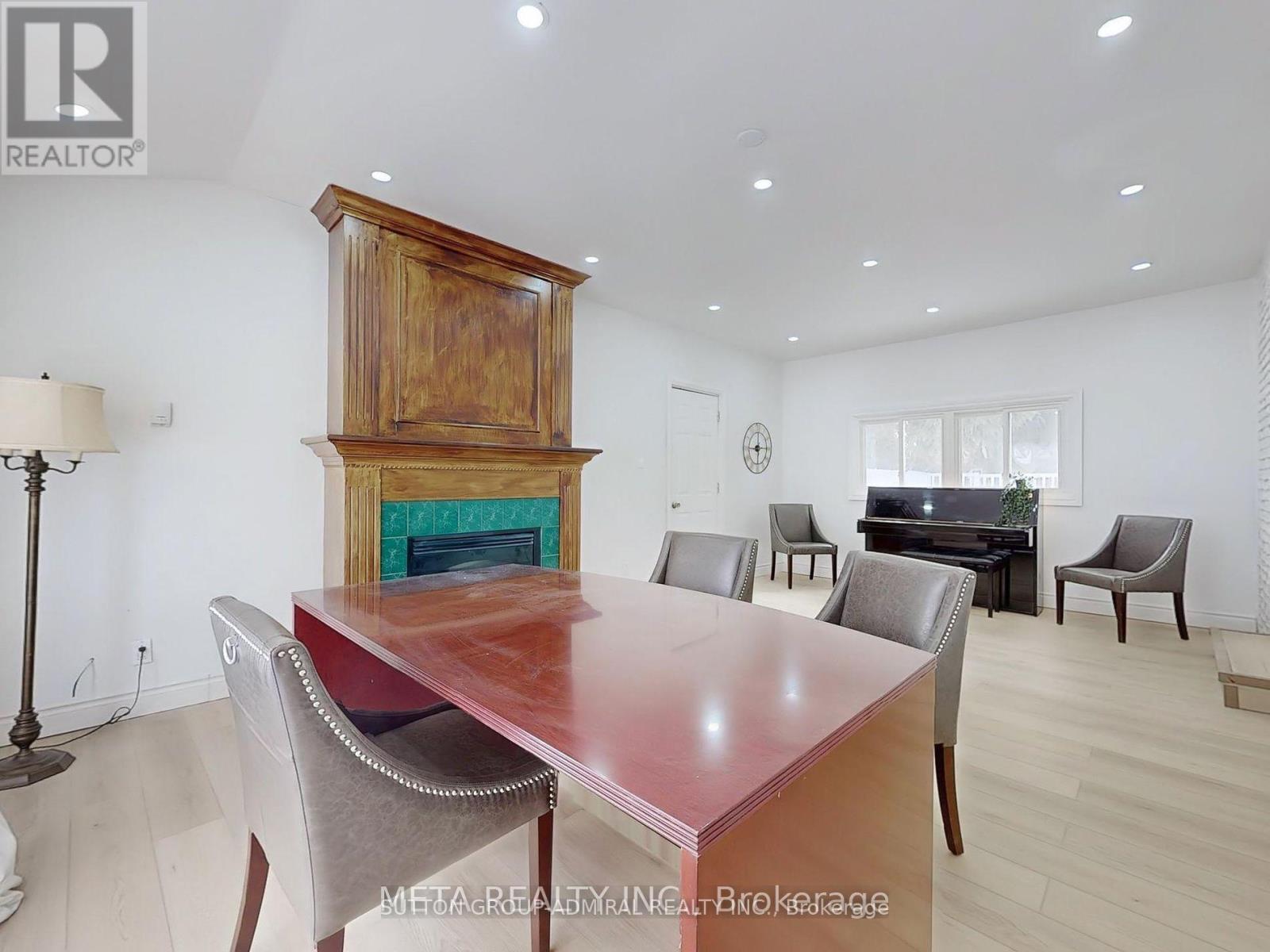 Photo 32 of 696 Jasmine Crescent, Oshawa ON