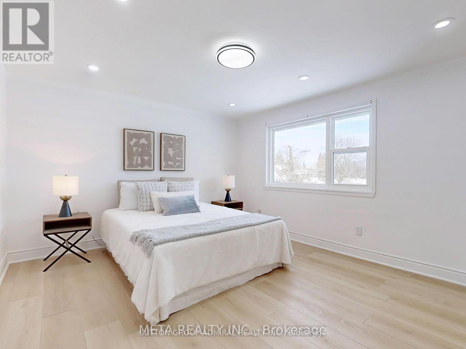 Photo 37 of 696 Jasmine Crescent, Oshawa ON