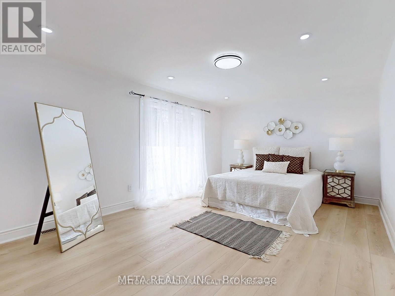 Photo 38 of 696 Jasmine Crescent, Oshawa ON