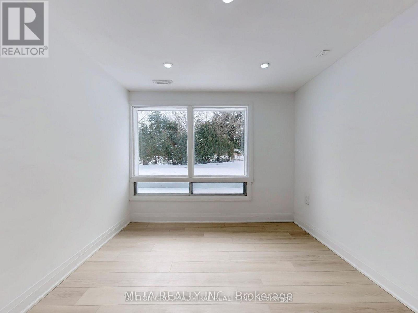 Photo 42 of 696 Jasmine Crescent, Oshawa ON