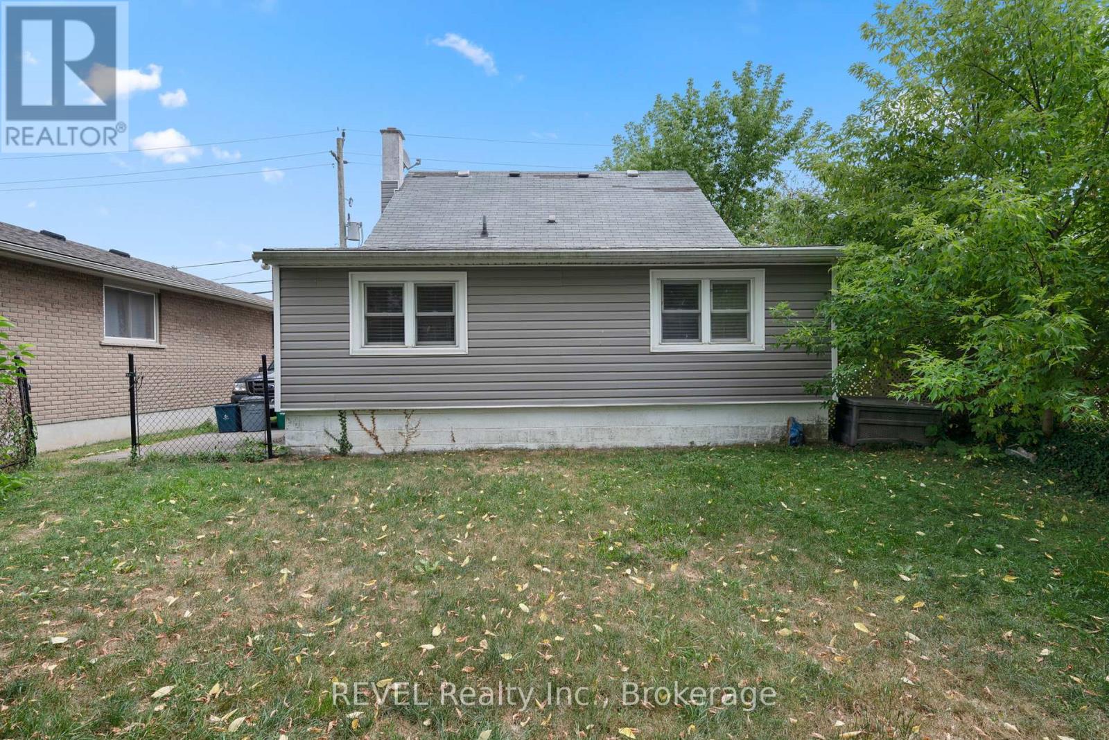 Photo 42 of 229 Morton Street, Thorold ON