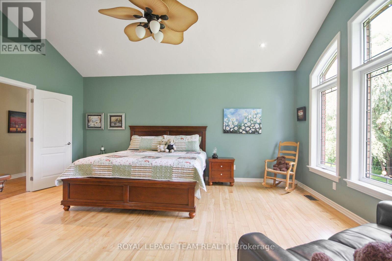 Photo 22 of 2539 Kearns Way, Ottawa ON