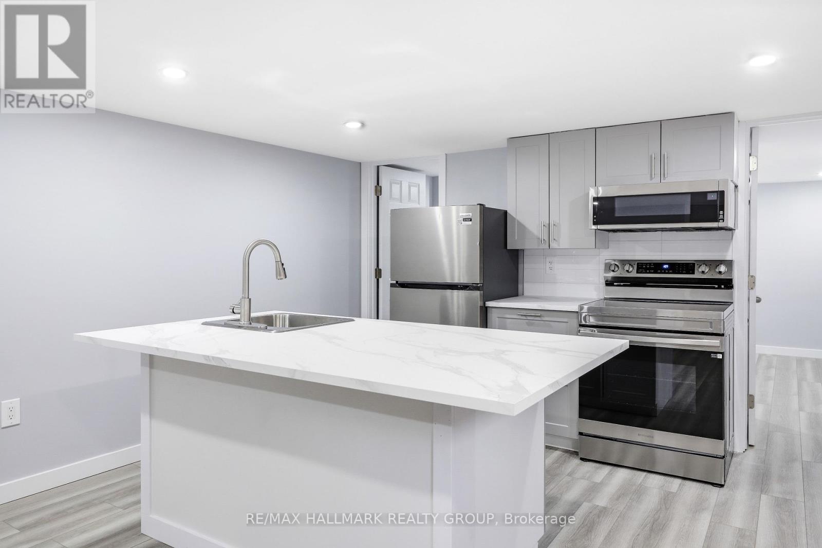 Photo 6 of A 15 Marier Avenue, Ottawa ON