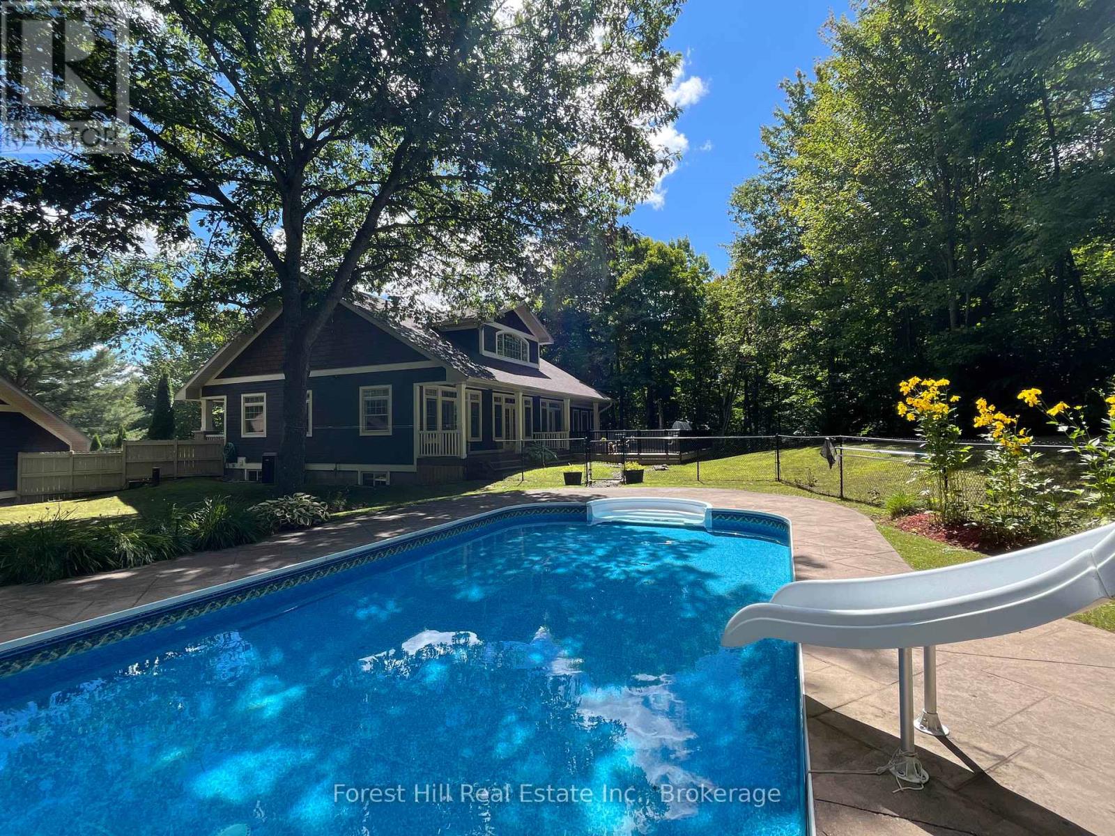 Photo 1 of 1474 Etwell Road, Huntsville ON