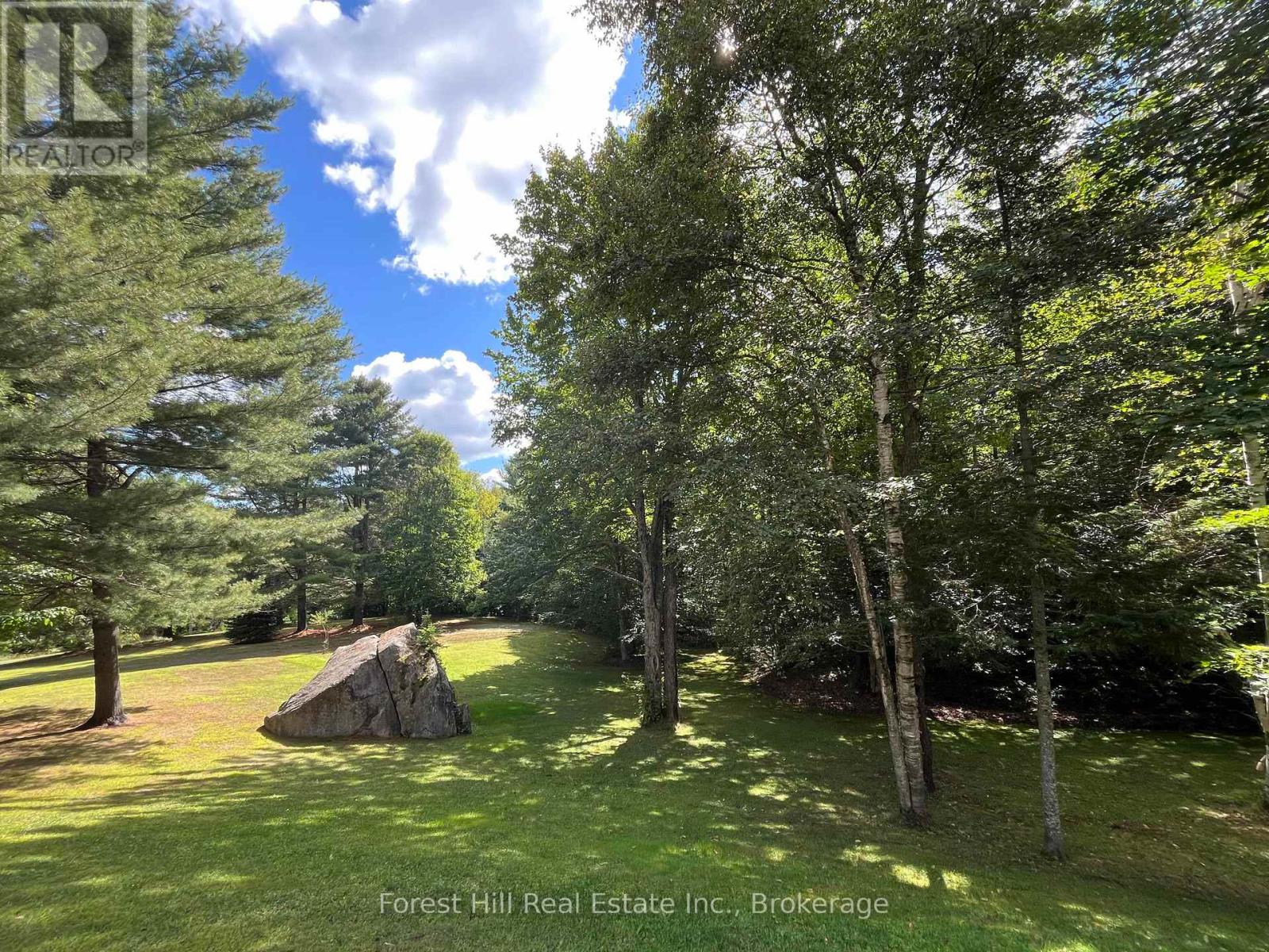 Photo 2 of 1474 Etwell Road, Huntsville ON