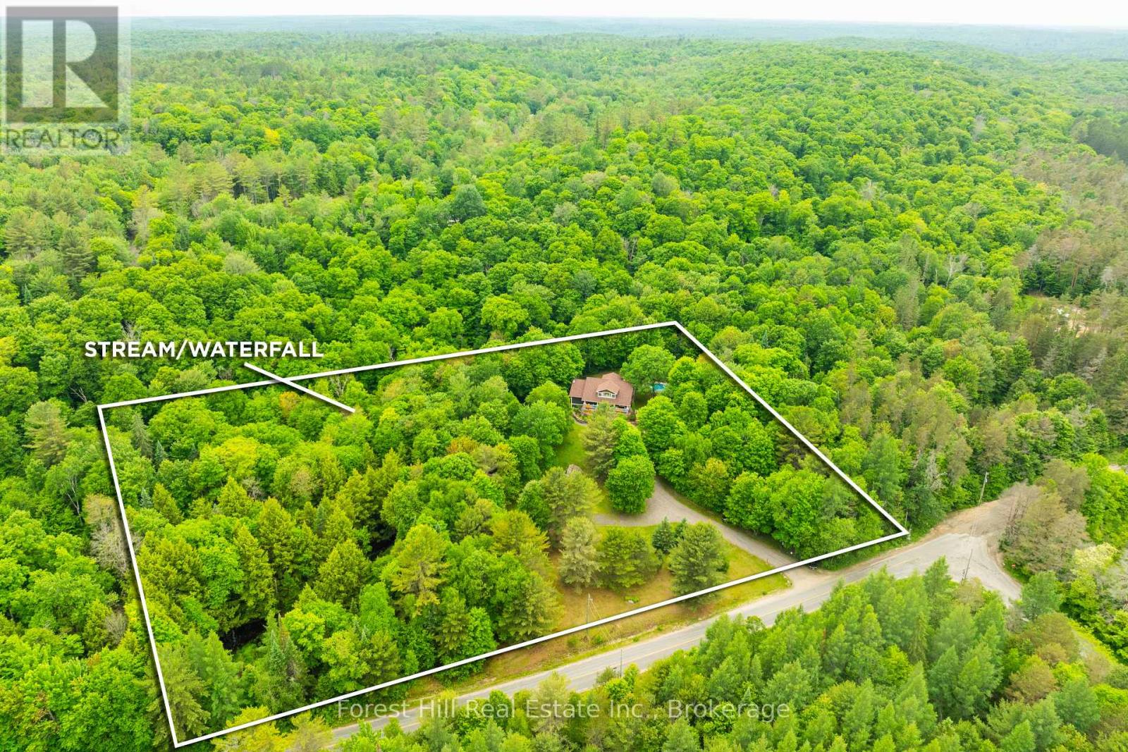 Photo 4 of 1474 Etwell Road, Huntsville ON