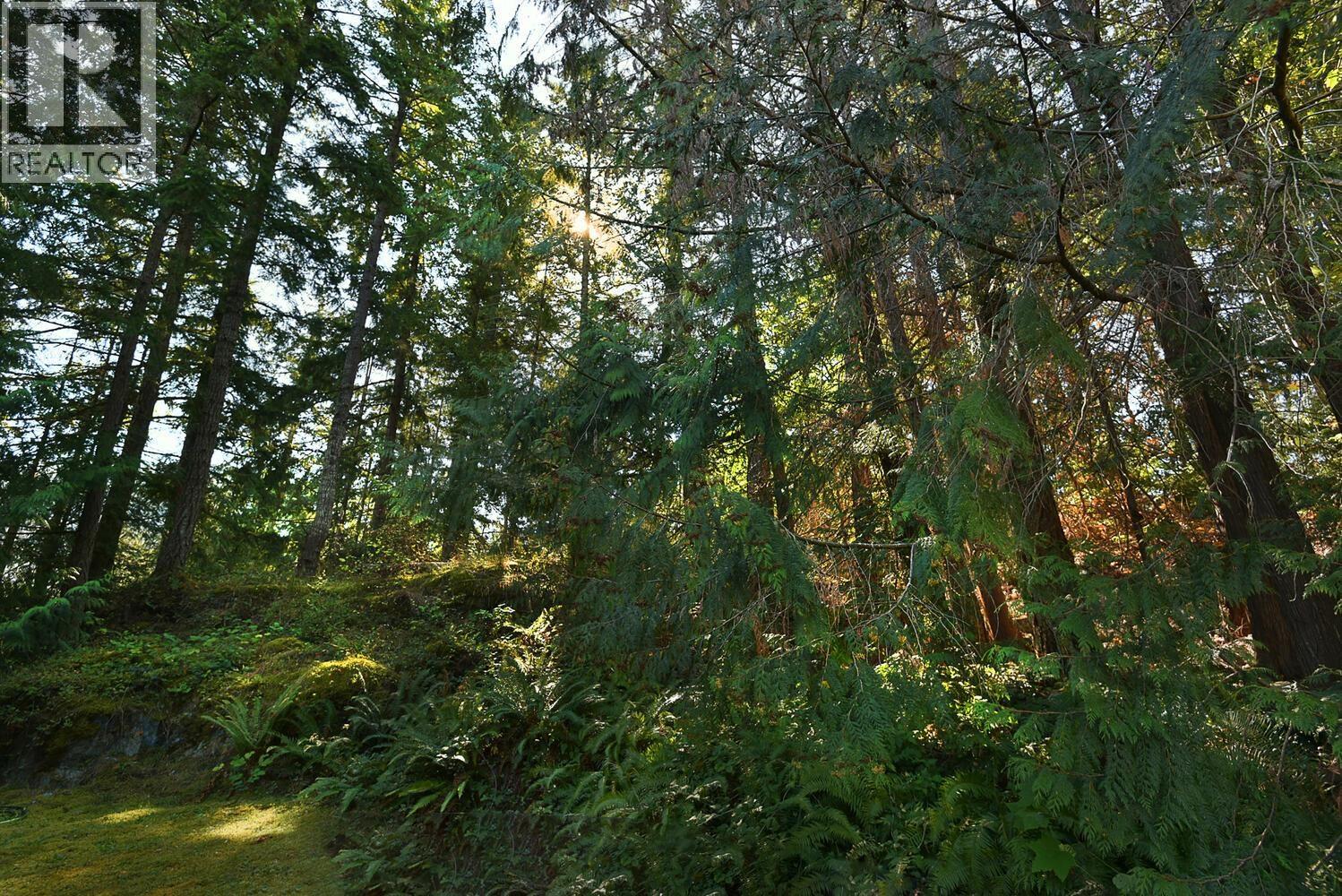 12886 LAGOON ROAD, Madeira Park