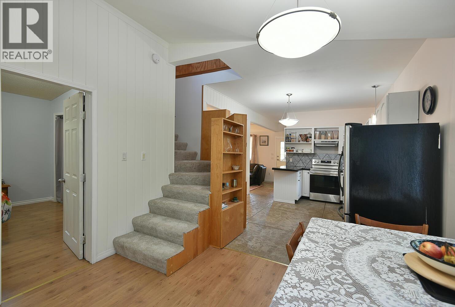 12886 LAGOON ROAD, Madeira Park