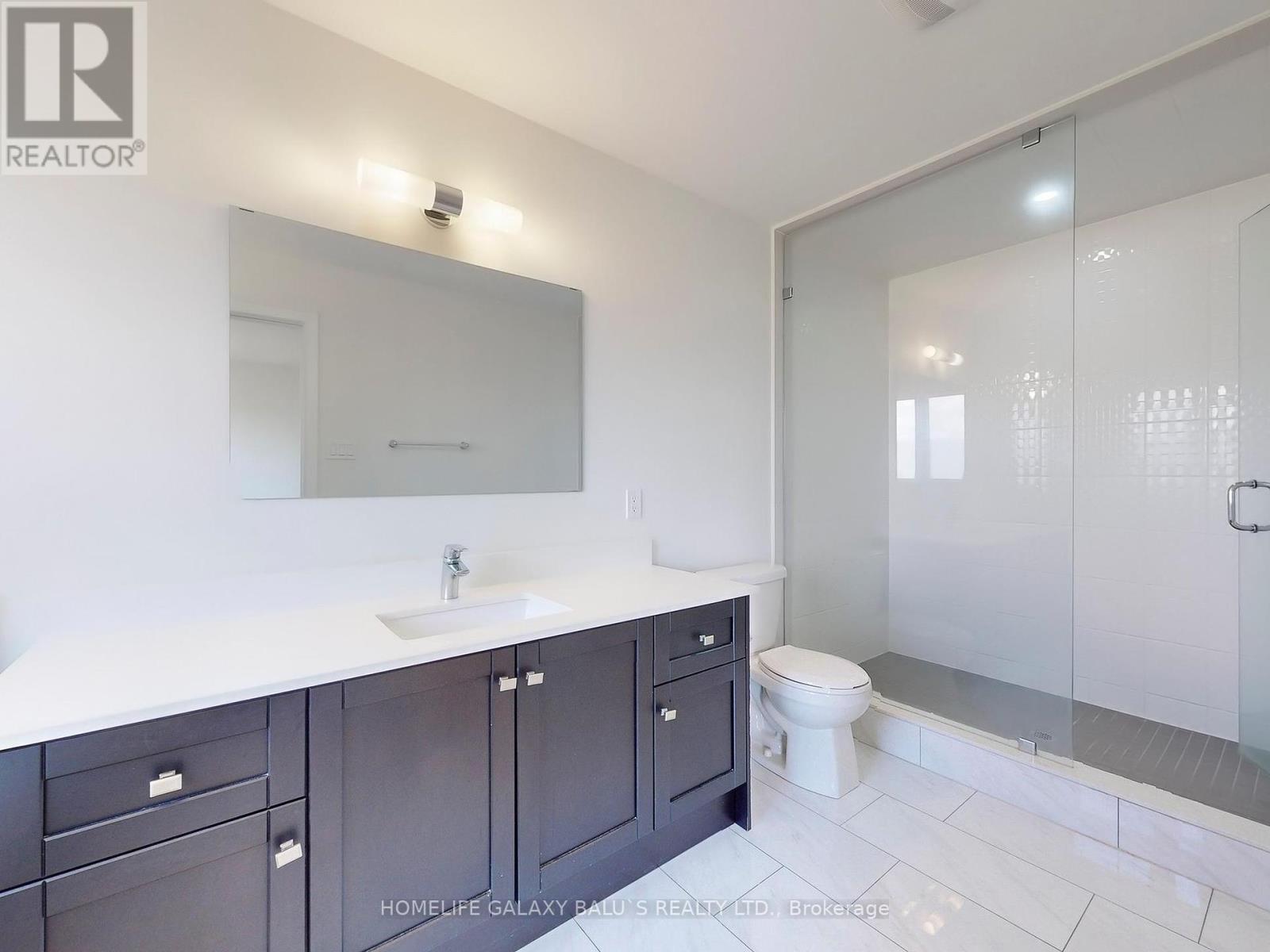 Photo 21 of 90 Donald Fleming Way, Whitby ON