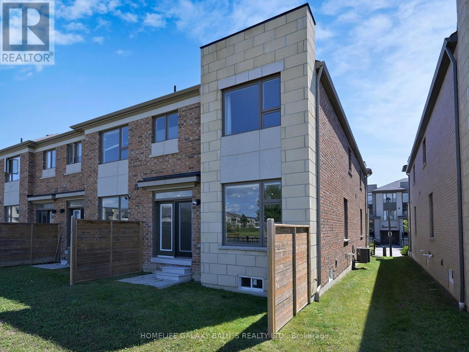 Photo 45 of 90 Donald Fleming Way, Whitby ON