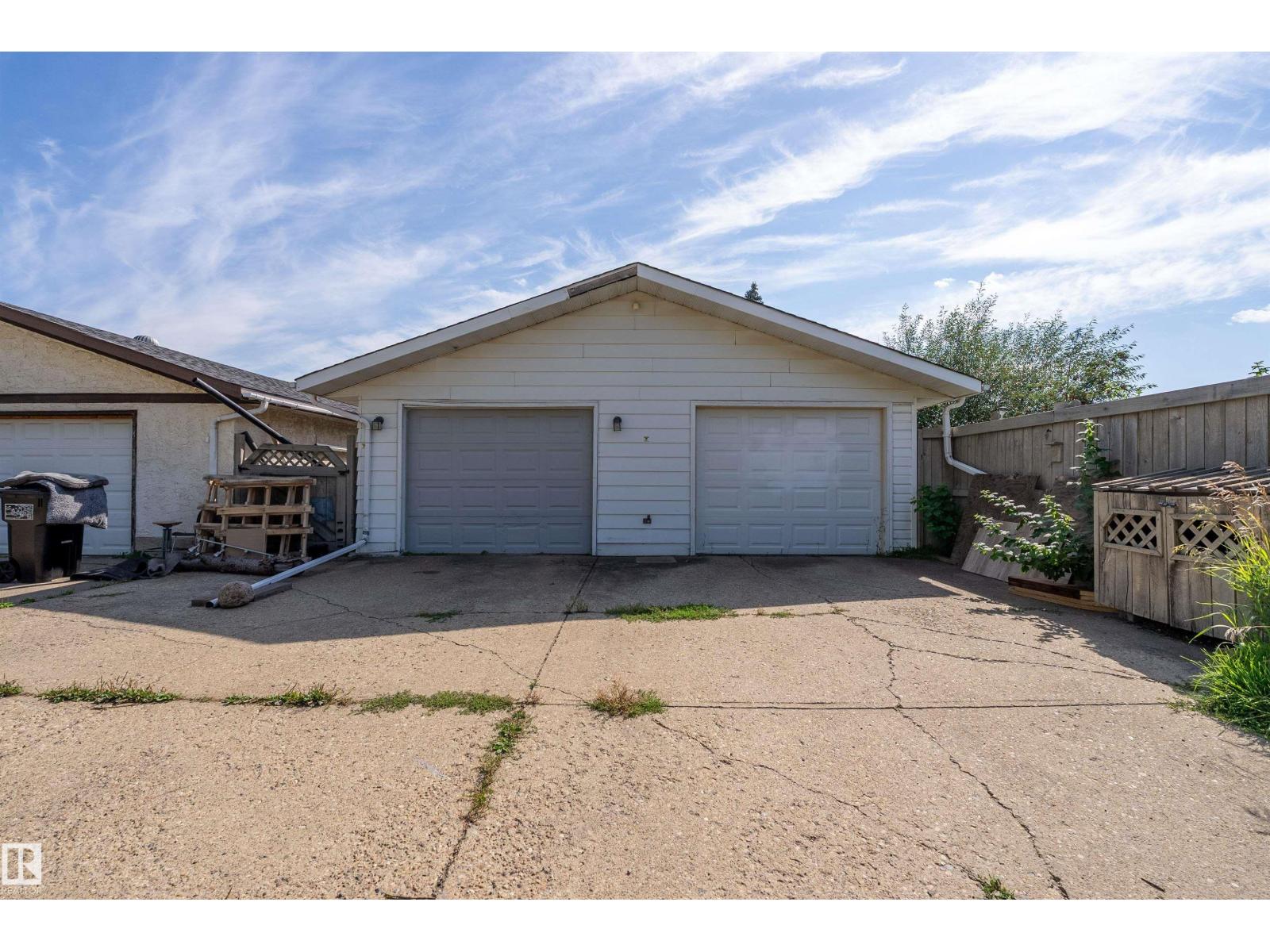 Photo 30 of 7216 33 Av Nw Nw, Edmonton AB