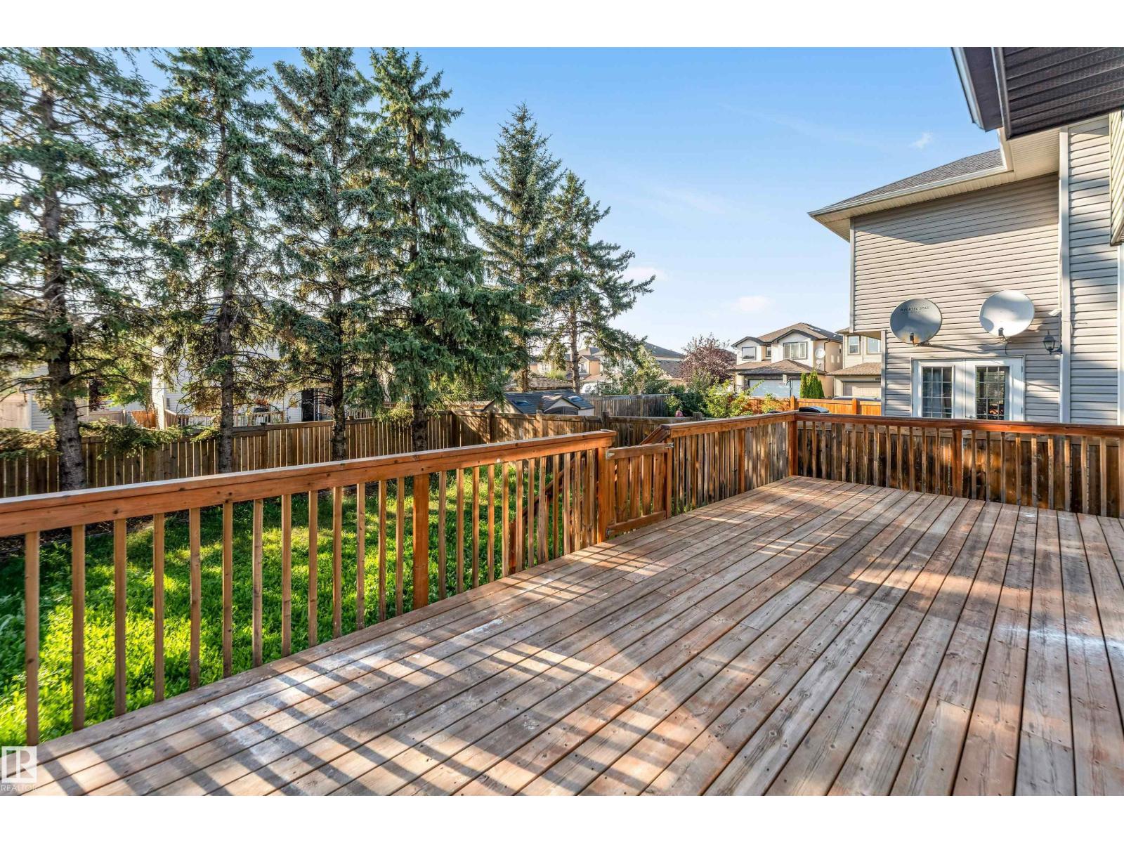 Photo 10 of 708 57 St Sw, Edmonton AB
