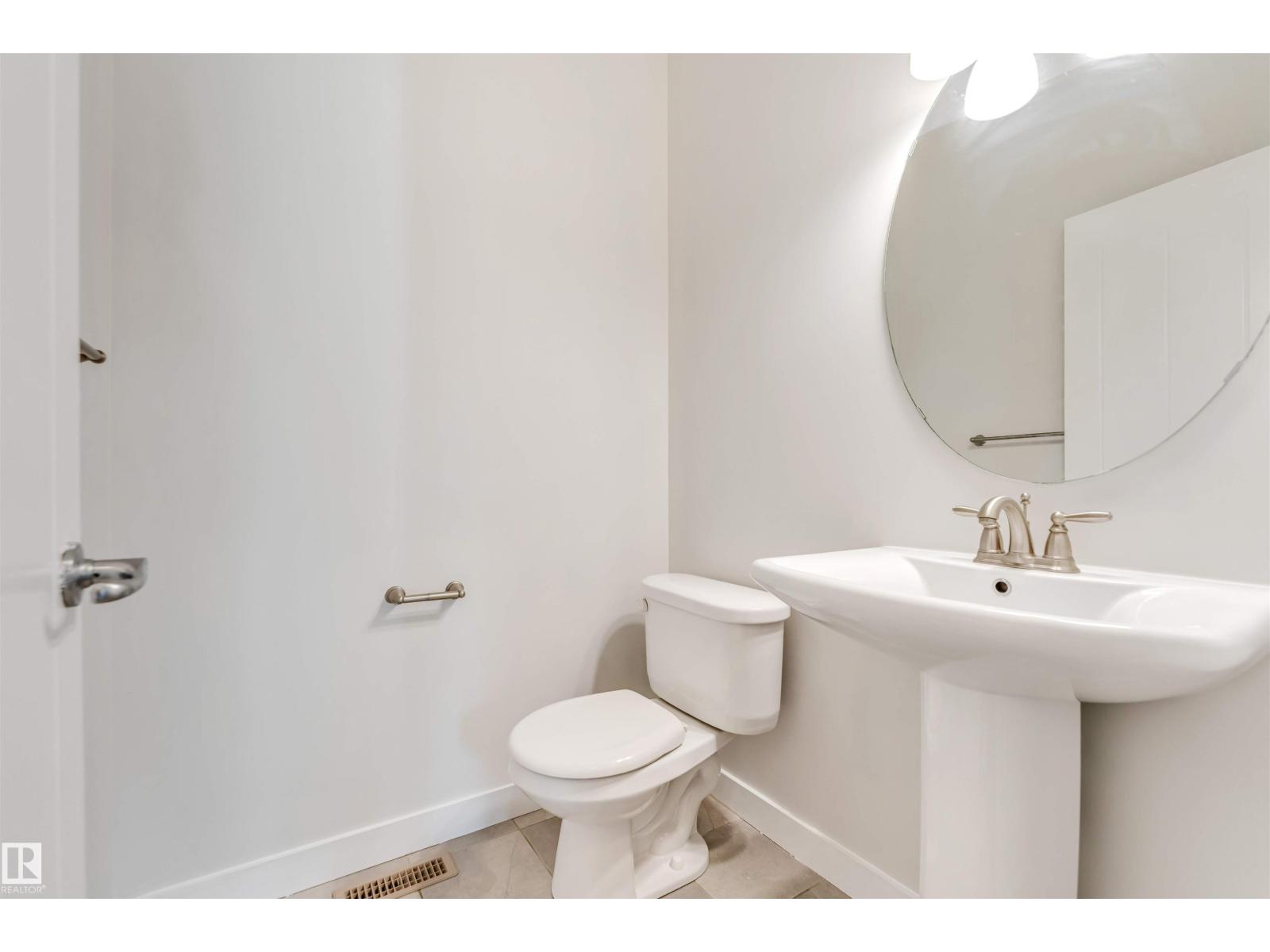 Photo 21 of 708 57 St Sw, Edmonton AB
