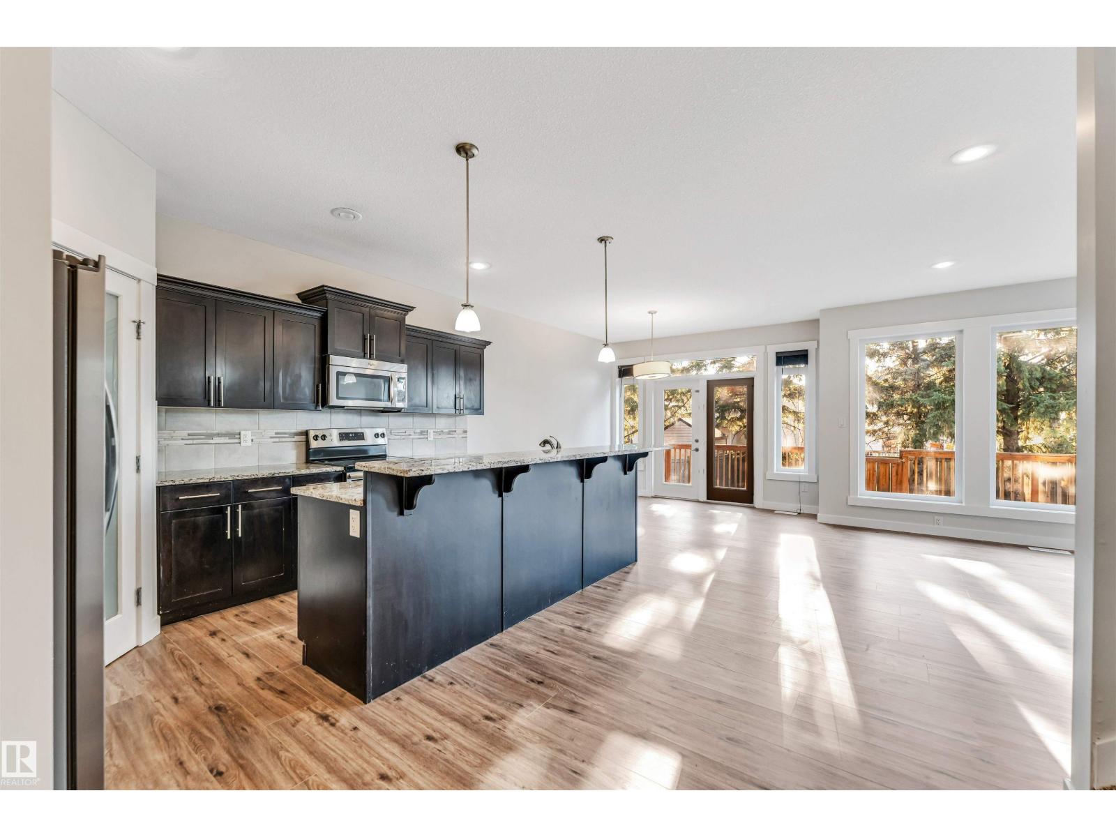 Photo 22 of 708 57 St Sw, Edmonton AB