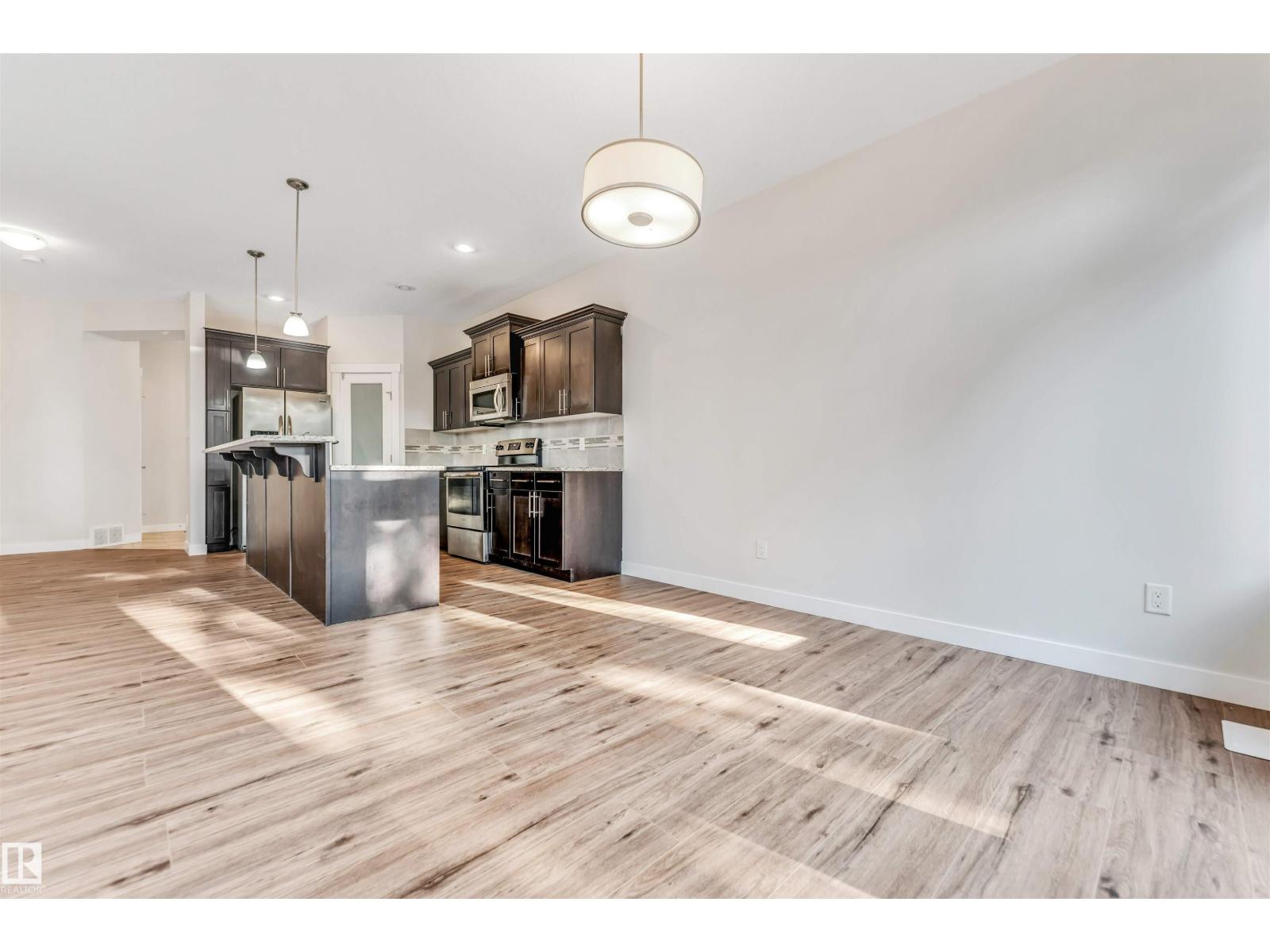 Photo 31 of 708 57 St Sw, Edmonton AB