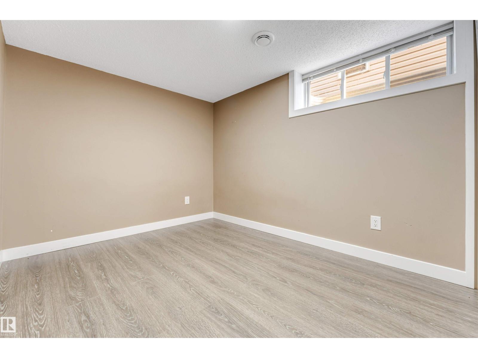 Photo 53 of 708 57 St Sw, Edmonton AB