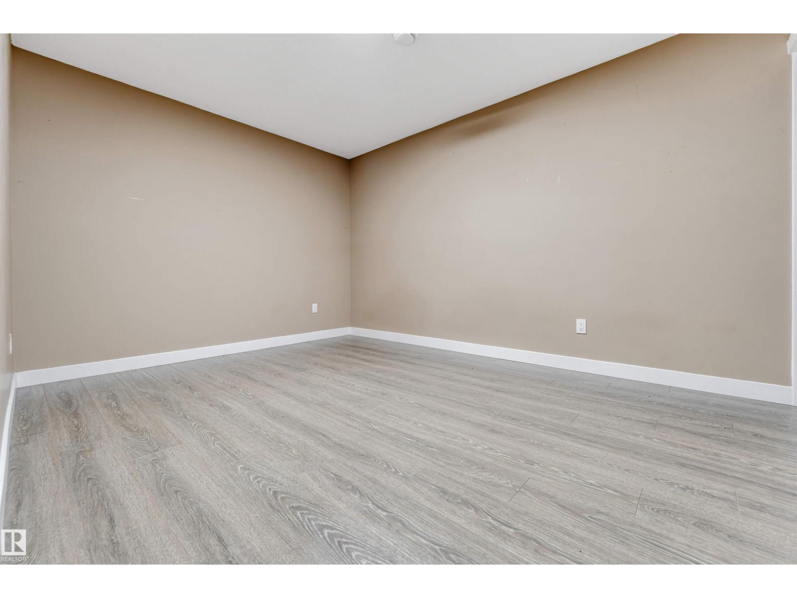 Photo 55 of 708 57 St Sw, Edmonton AB
