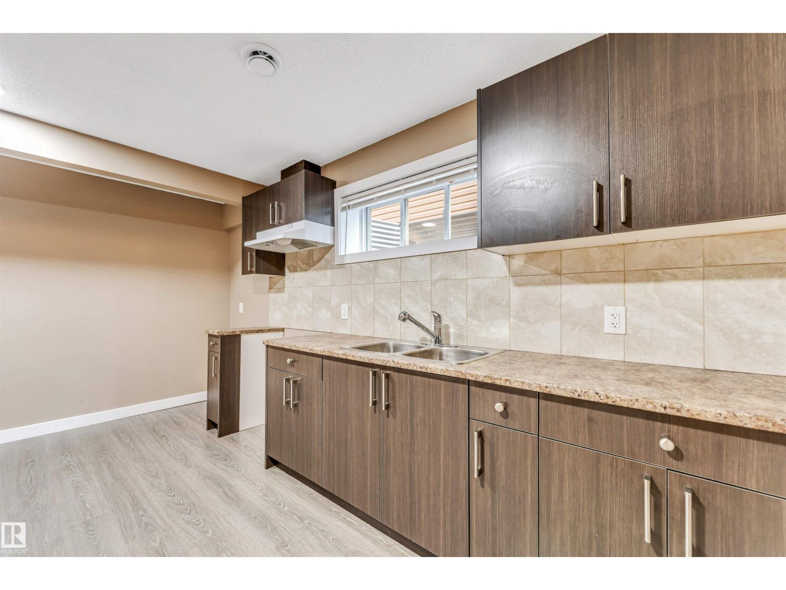 Photo 59 of 708 57 St Sw, Edmonton AB