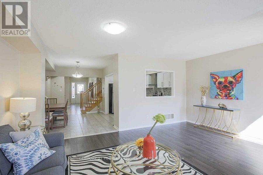 Photo 6 of 118 Julliard Drive, Vaughan ON