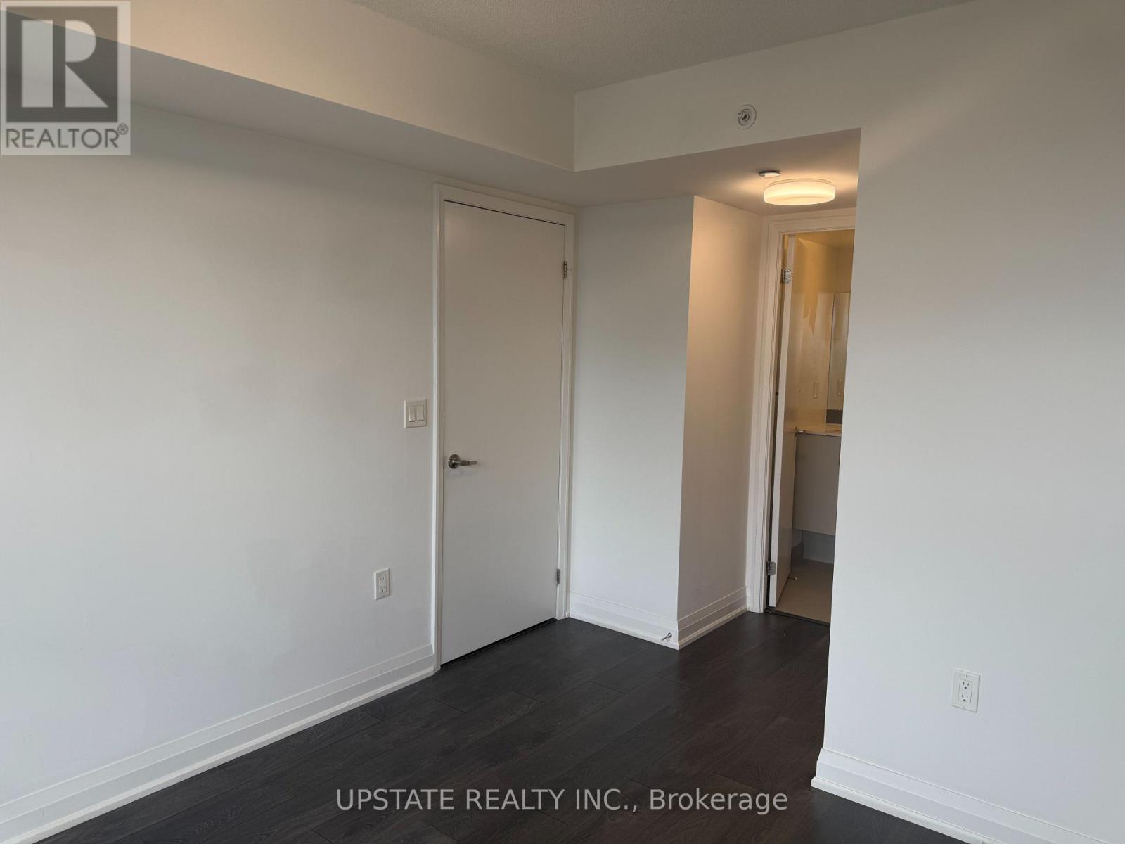 Photo 4 of 710 30 Gibbs Road, Toronto ON
