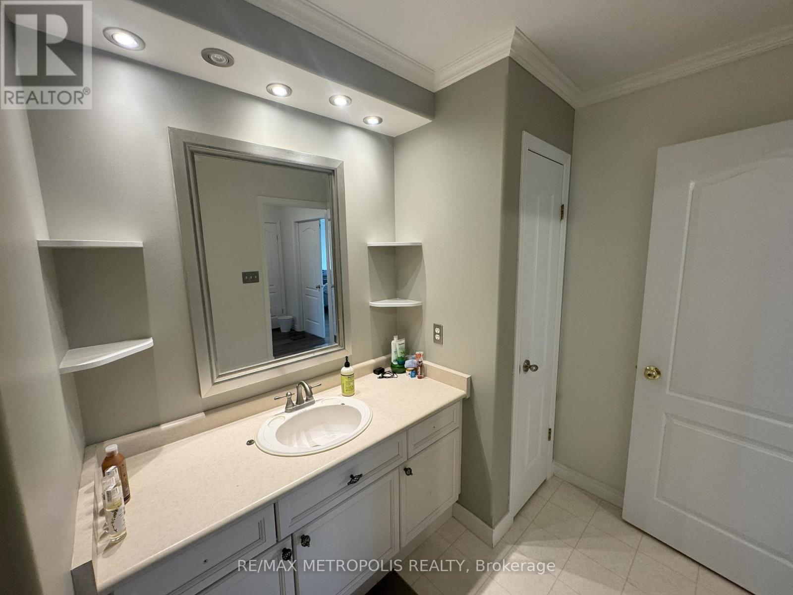 Photo 17 of Room 1 770 Brandenburg Boulevard, Waterloo ON