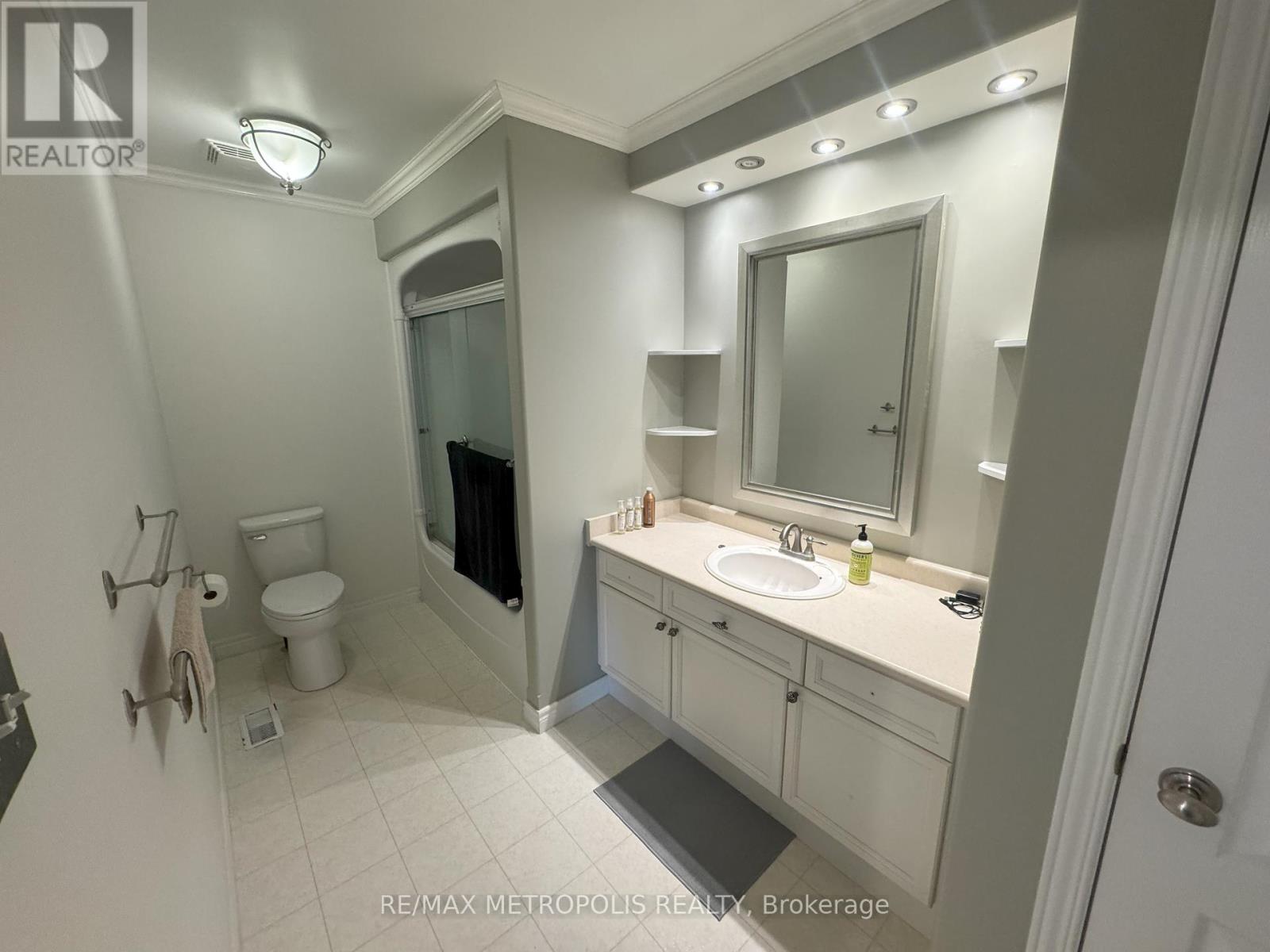 Photo 18 of Room 1 770 Brandenburg Boulevard, Waterloo ON